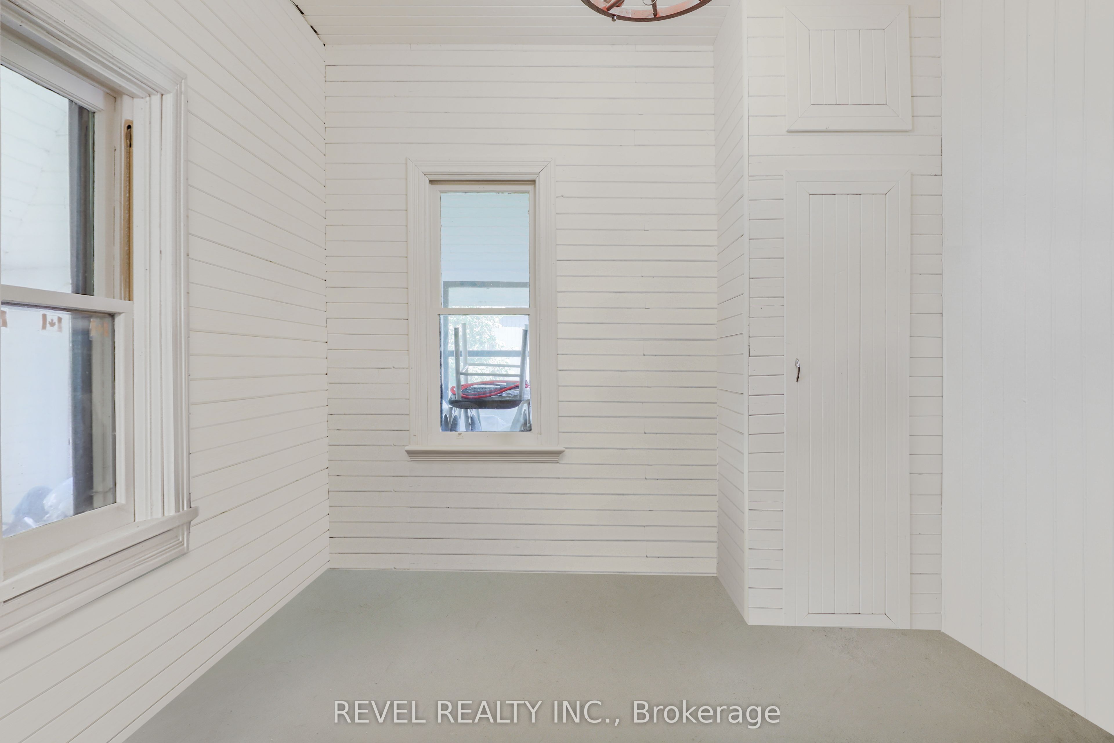 8 Johnstone Lane Property Photo 21