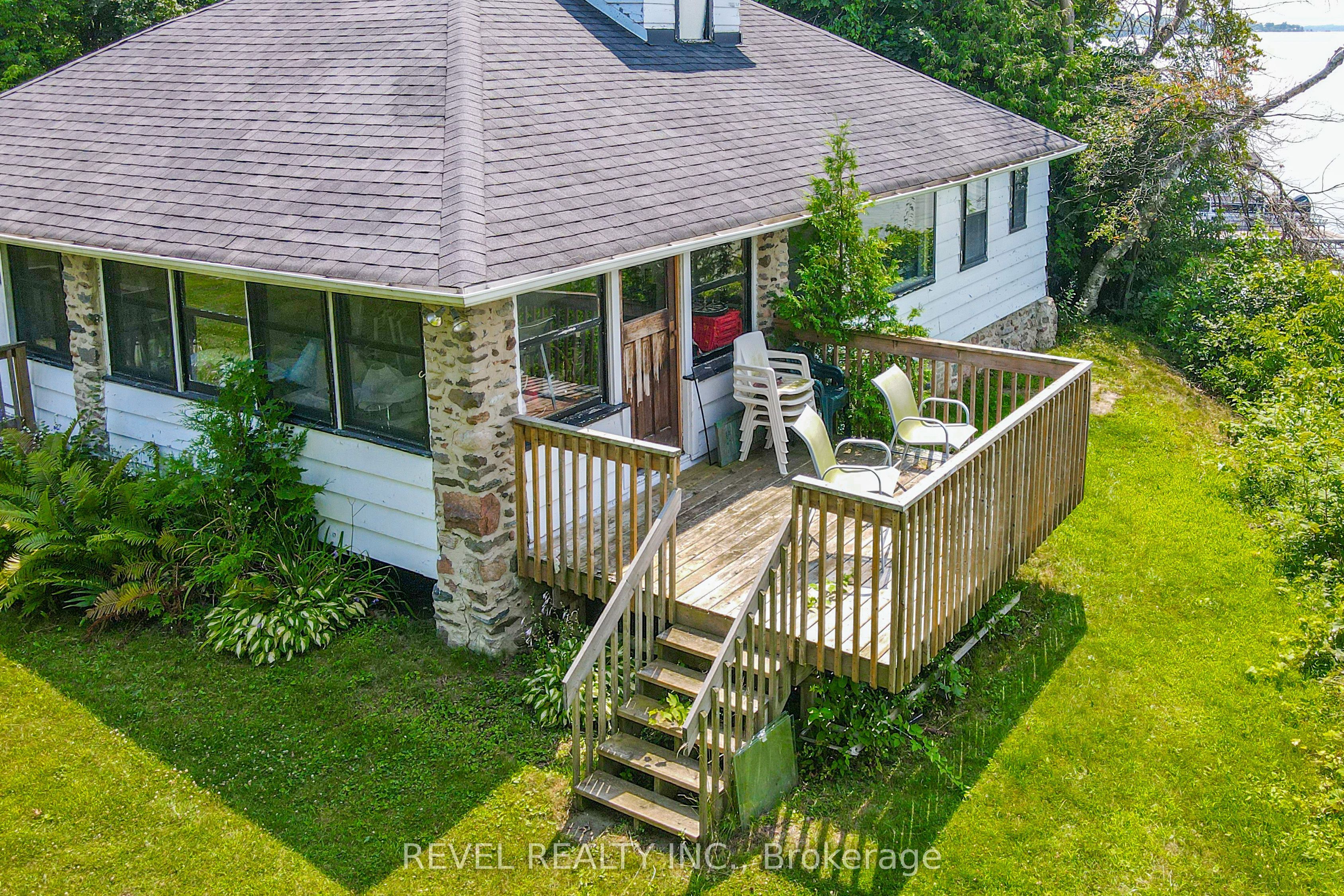 8 Johnstone Lane Property Photo 28
