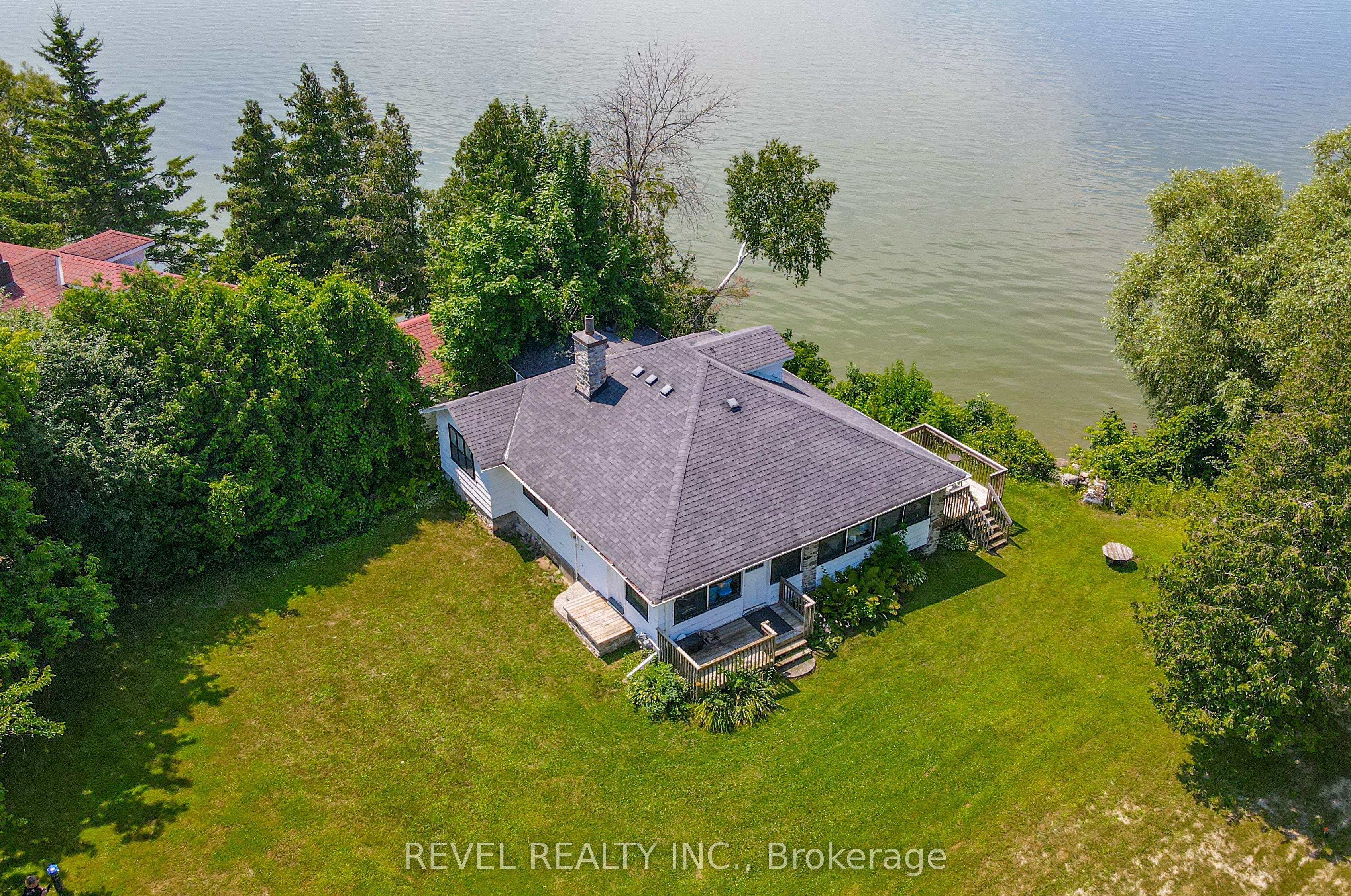8 Johnstone Lane Property Photo 32