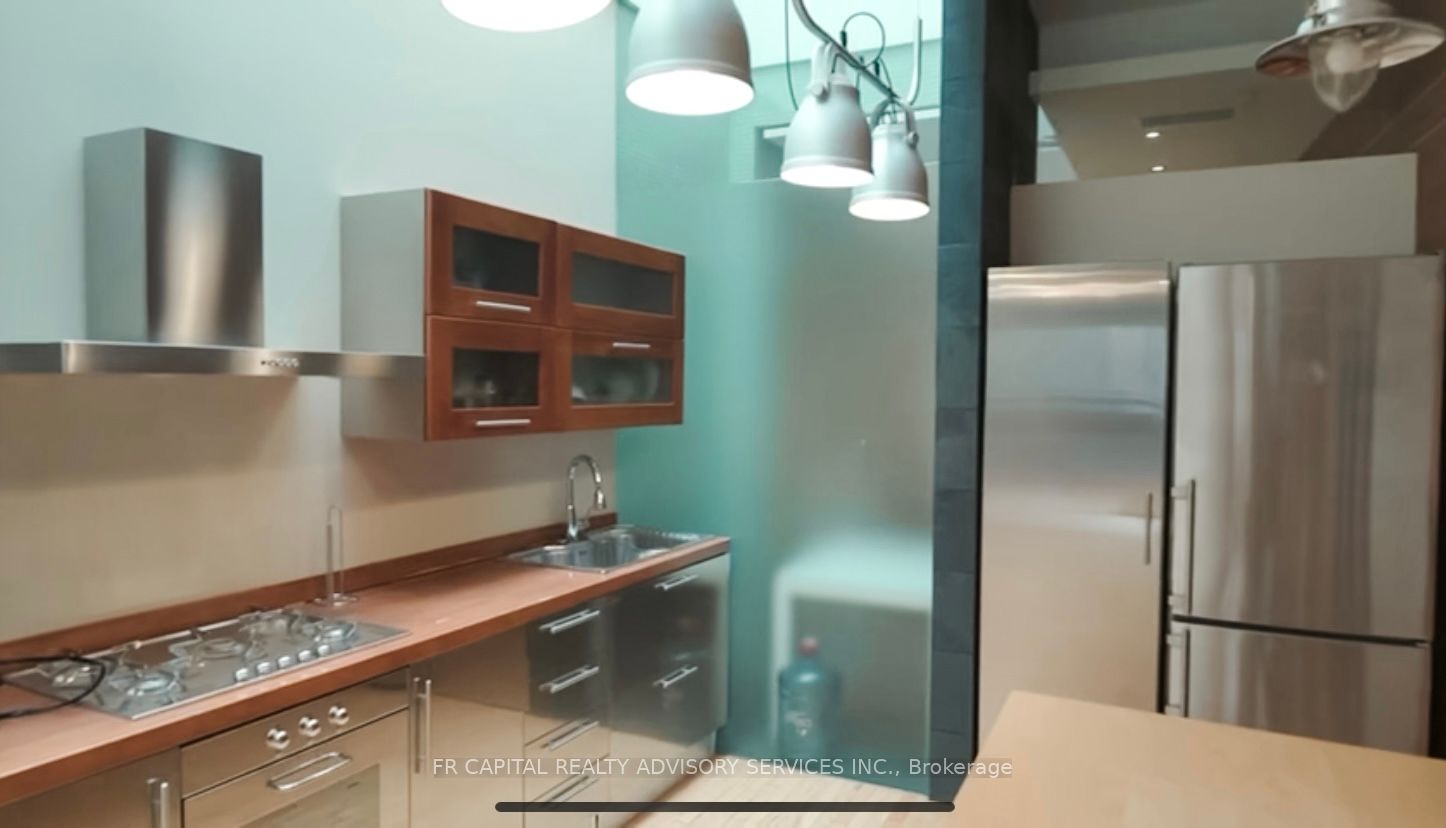#200 - 909 Queen Street Property Photo 6