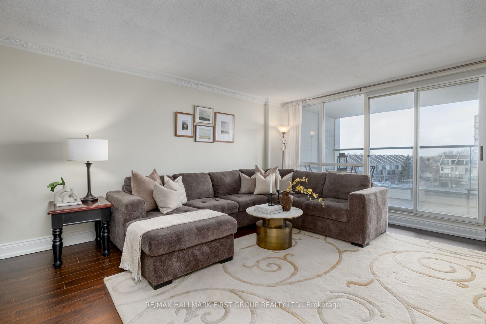 #413 - 45 Cumberland Lane Property Photo 7