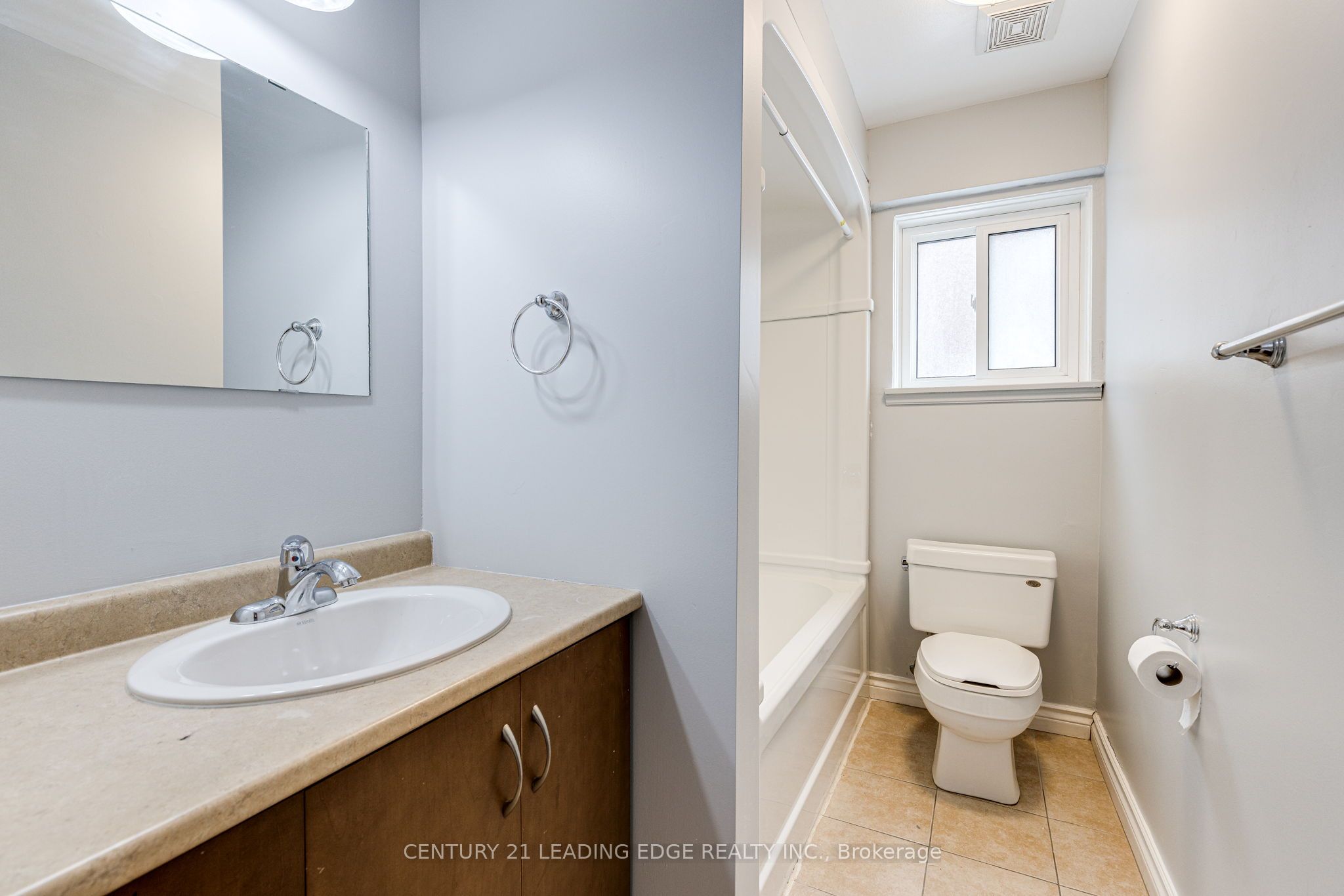 #1 - 796 Midland Avenue Property Photo 11