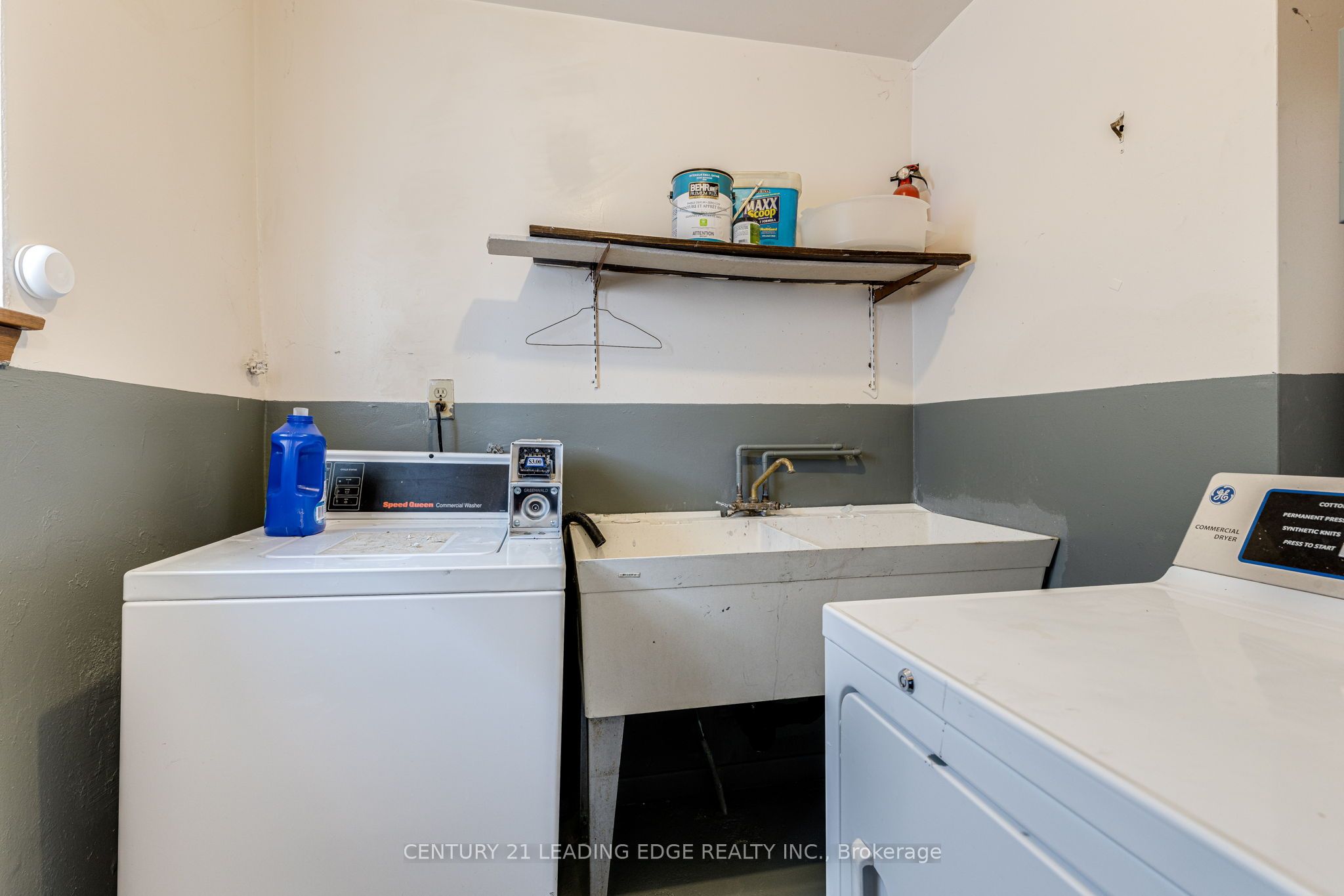 #1 - 796 Midland Avenue Property Photo 16
