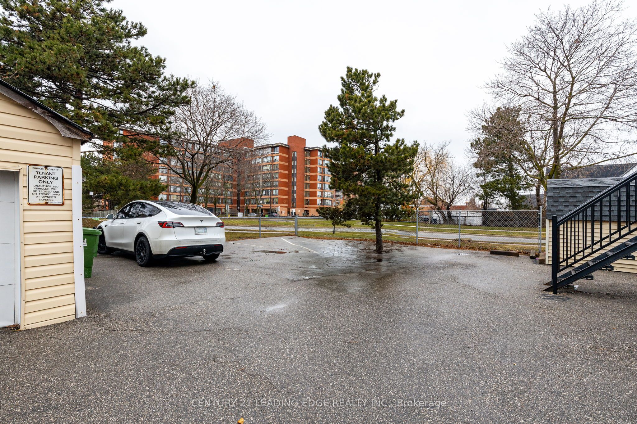 #1 - 796 Midland Avenue Property Photo 19