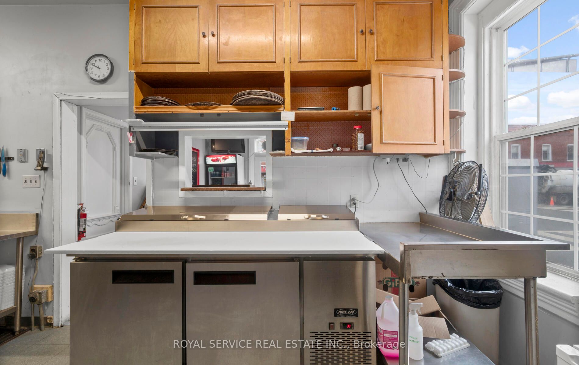 4 King Ave E Property Photo 14