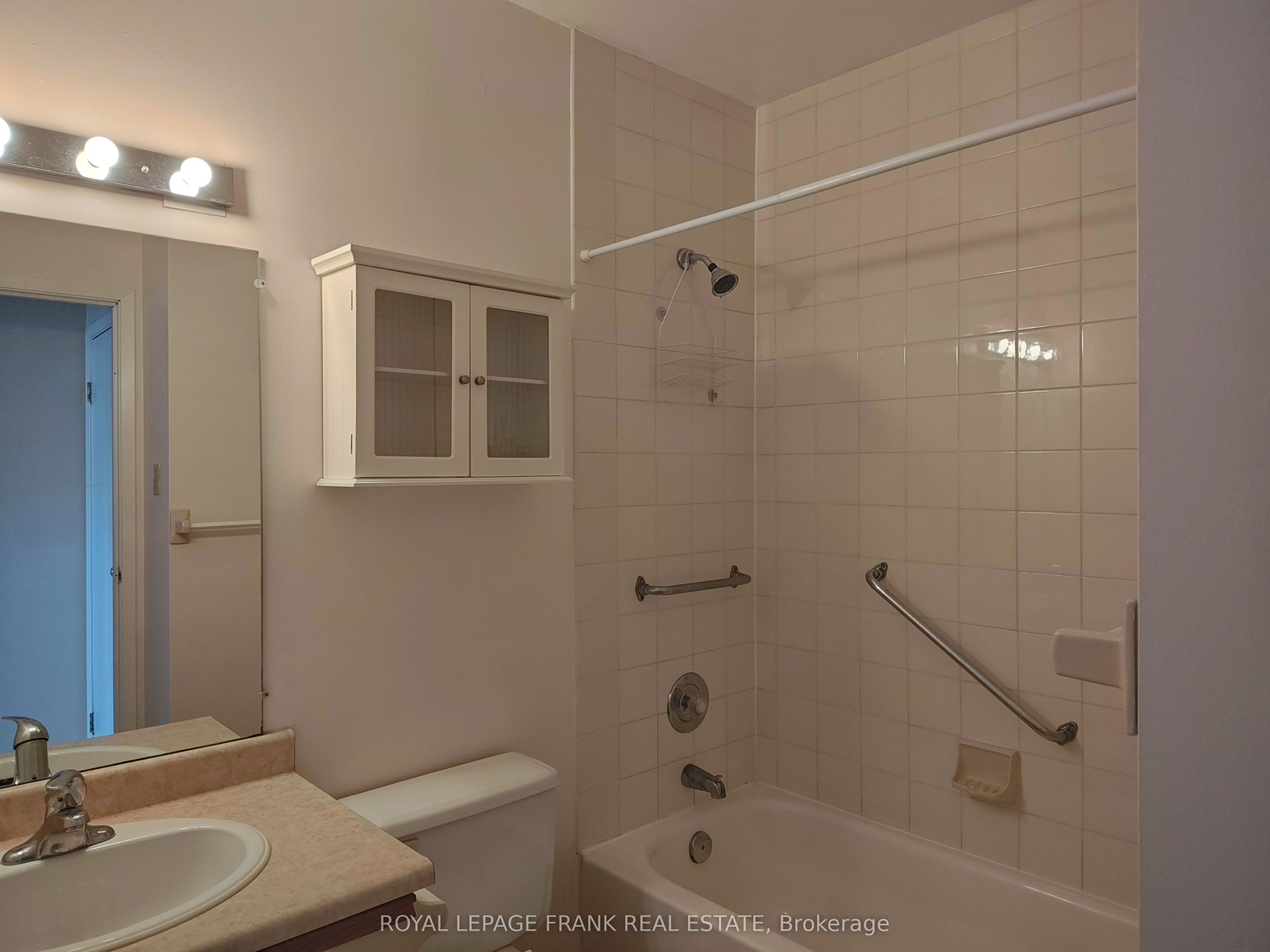 552 Dundas Street E 305 Property Photo 3