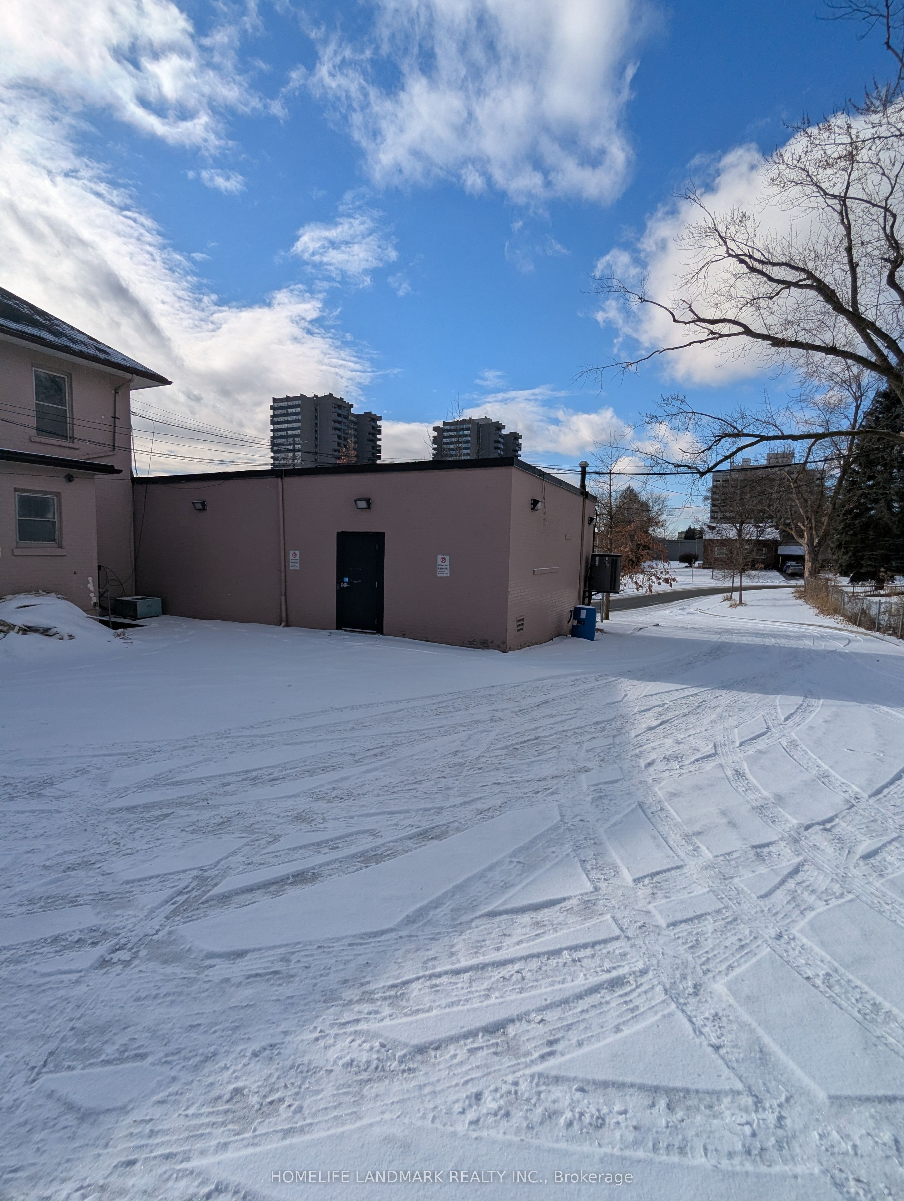 4142 Sheppard Avenue Property Photo 4