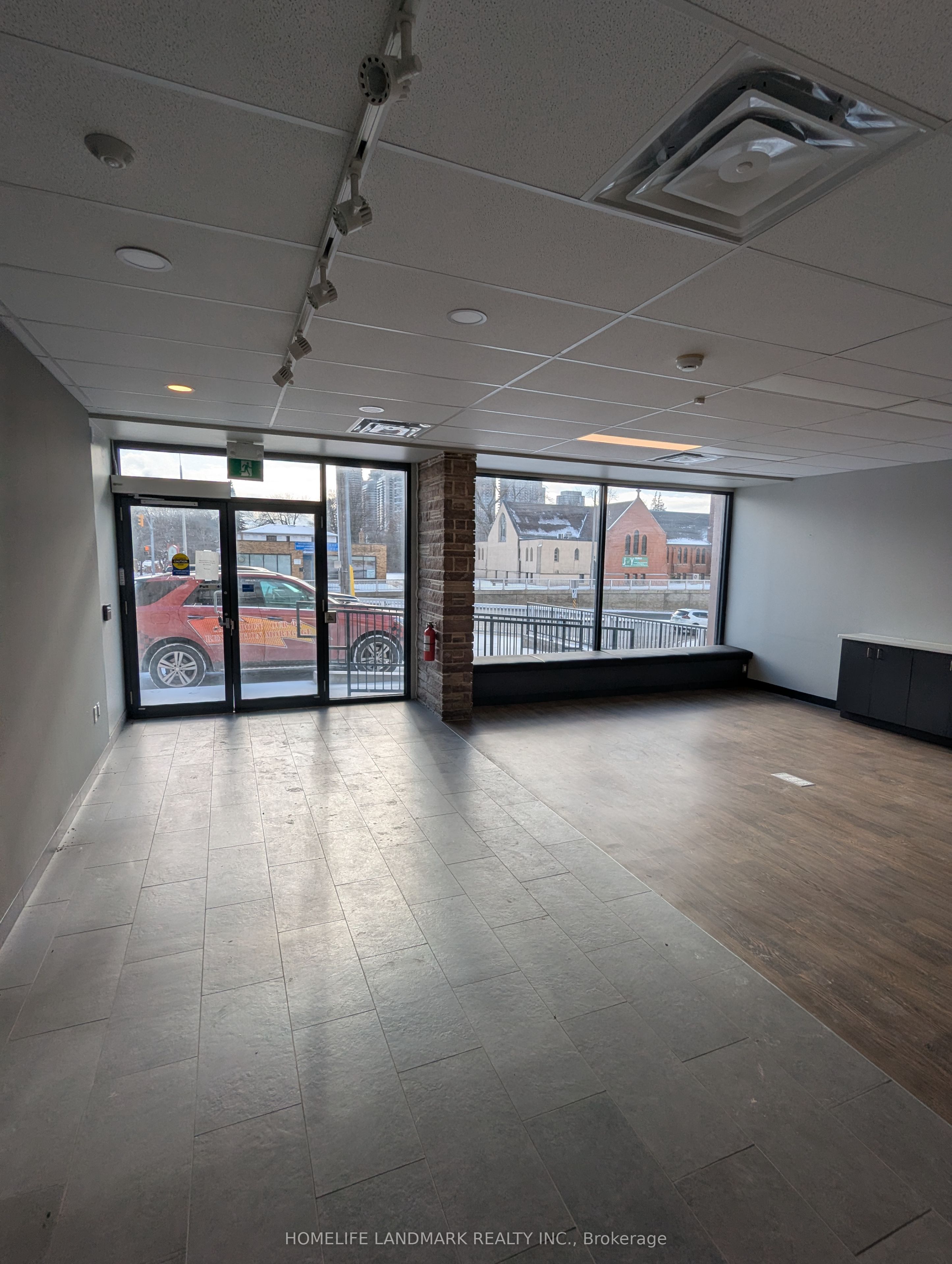 4142 Sheppard Avenue Property Photo 7
