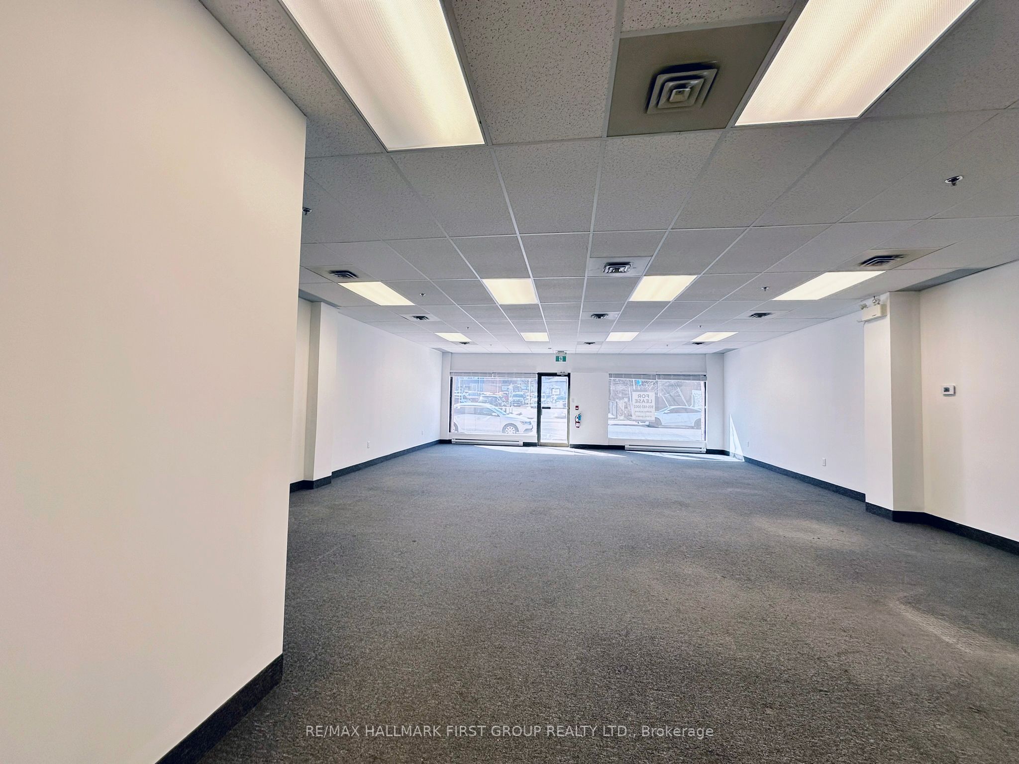 ##8 - 209 Dundas Street Property Photo 2