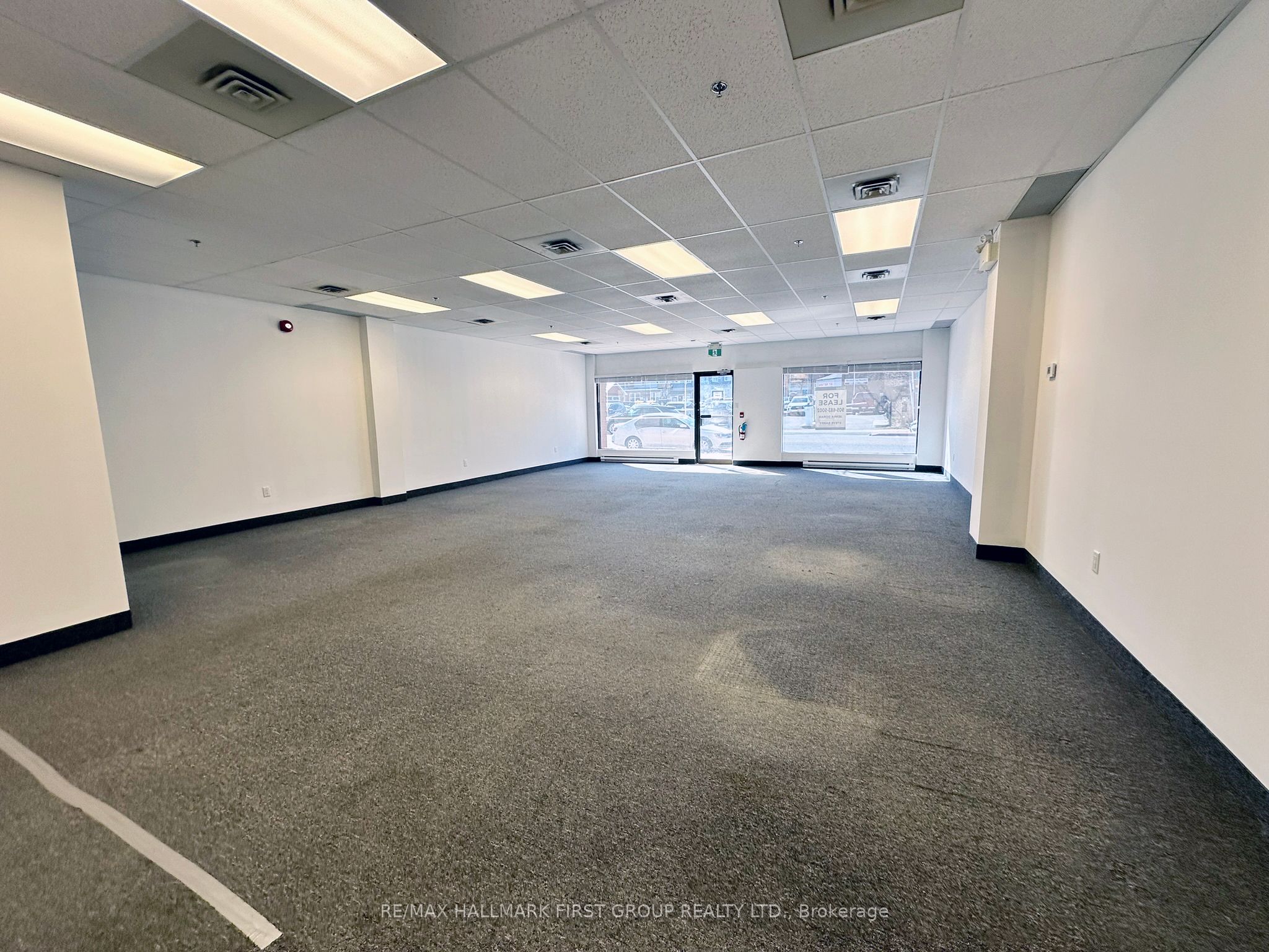 ##8 - 209 Dundas Street Property Photo 3