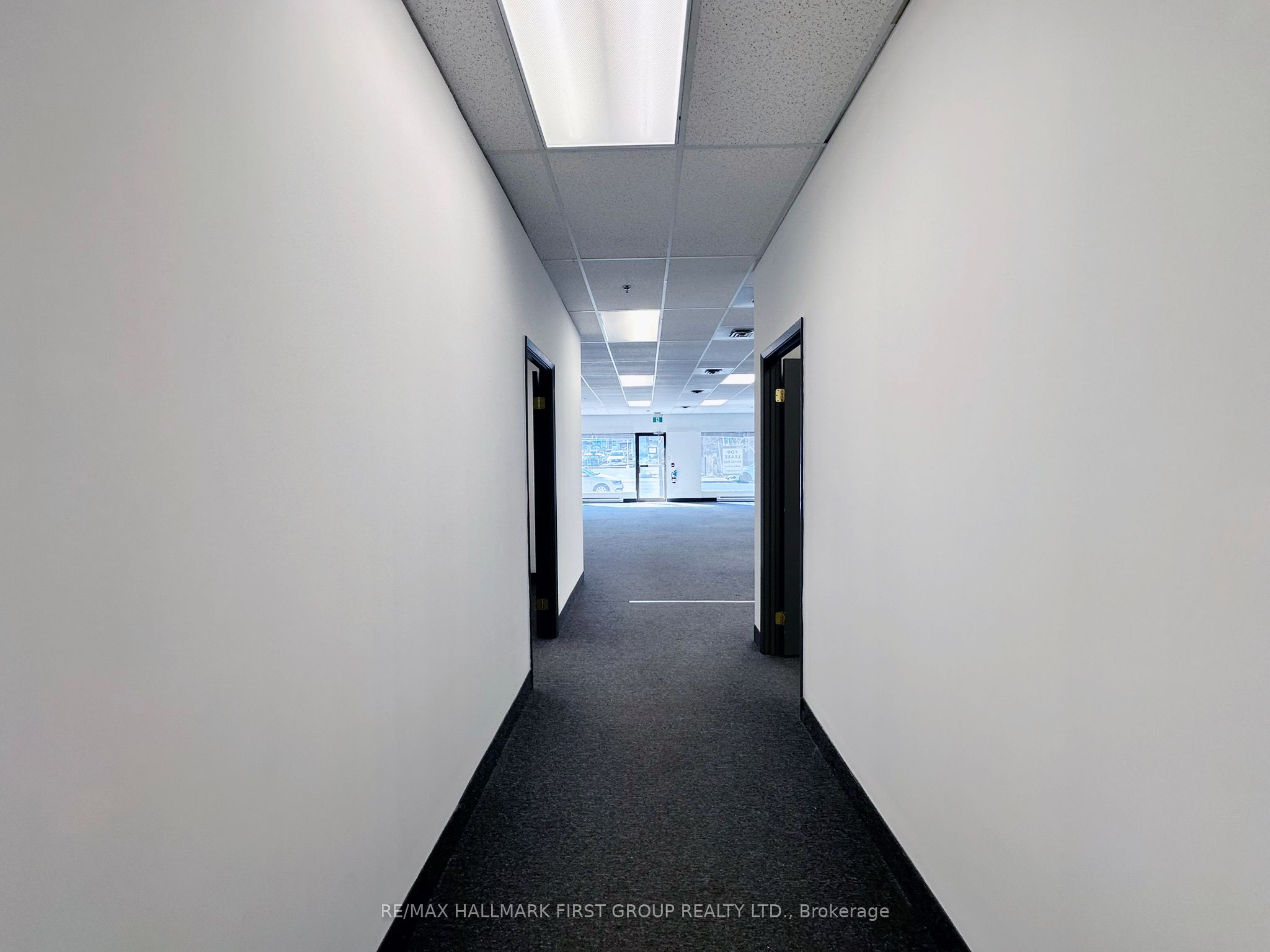 ##8 - 209 Dundas Street Property Photo 8