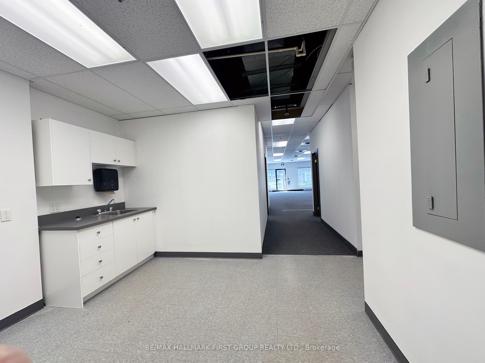 ##8 - 209 Dundas Street Property Photo 10