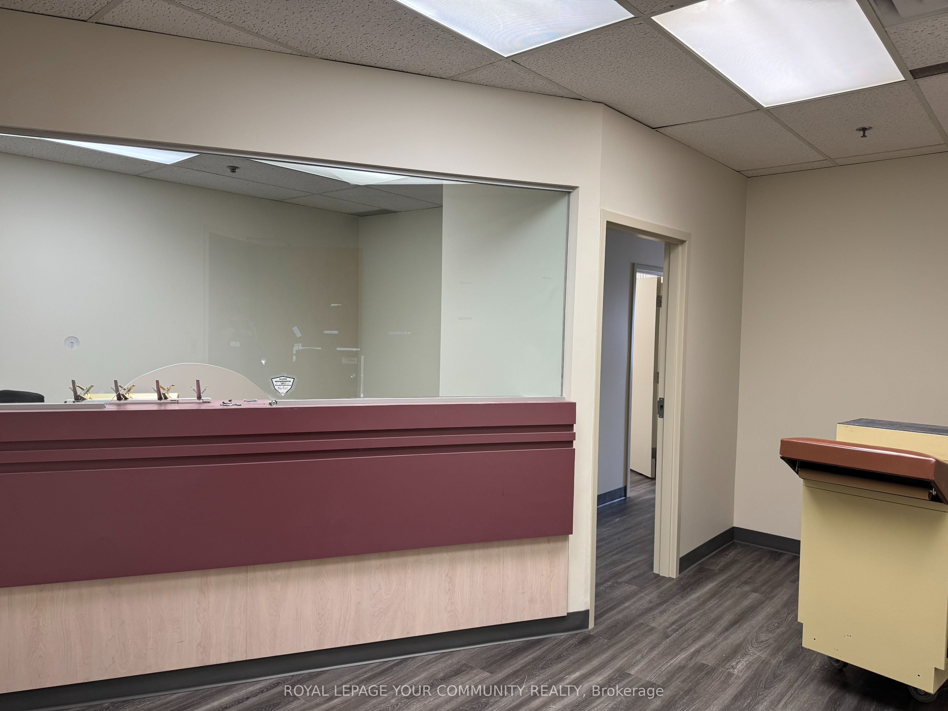 #204b - 4040 Finch Avenue Property Photo 10