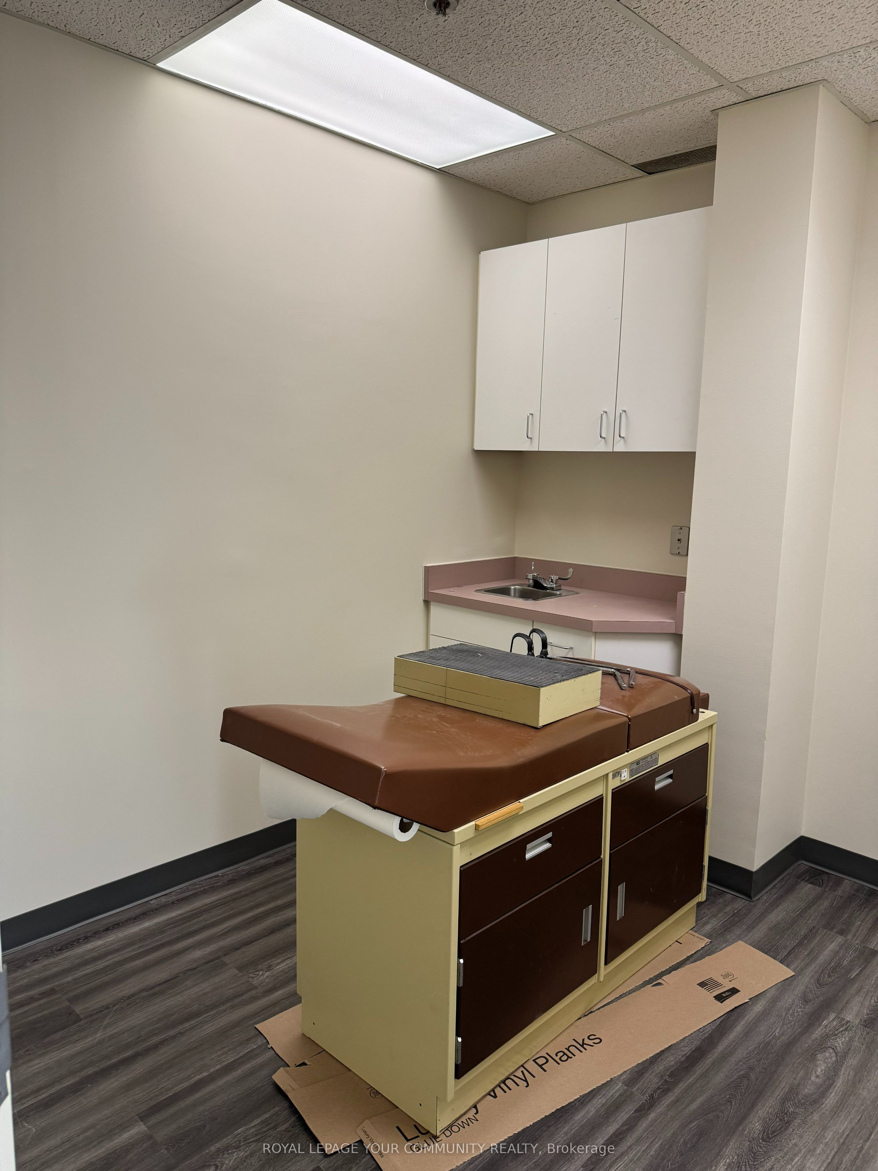 #204b - 4040 Finch Avenue Property Photo 14