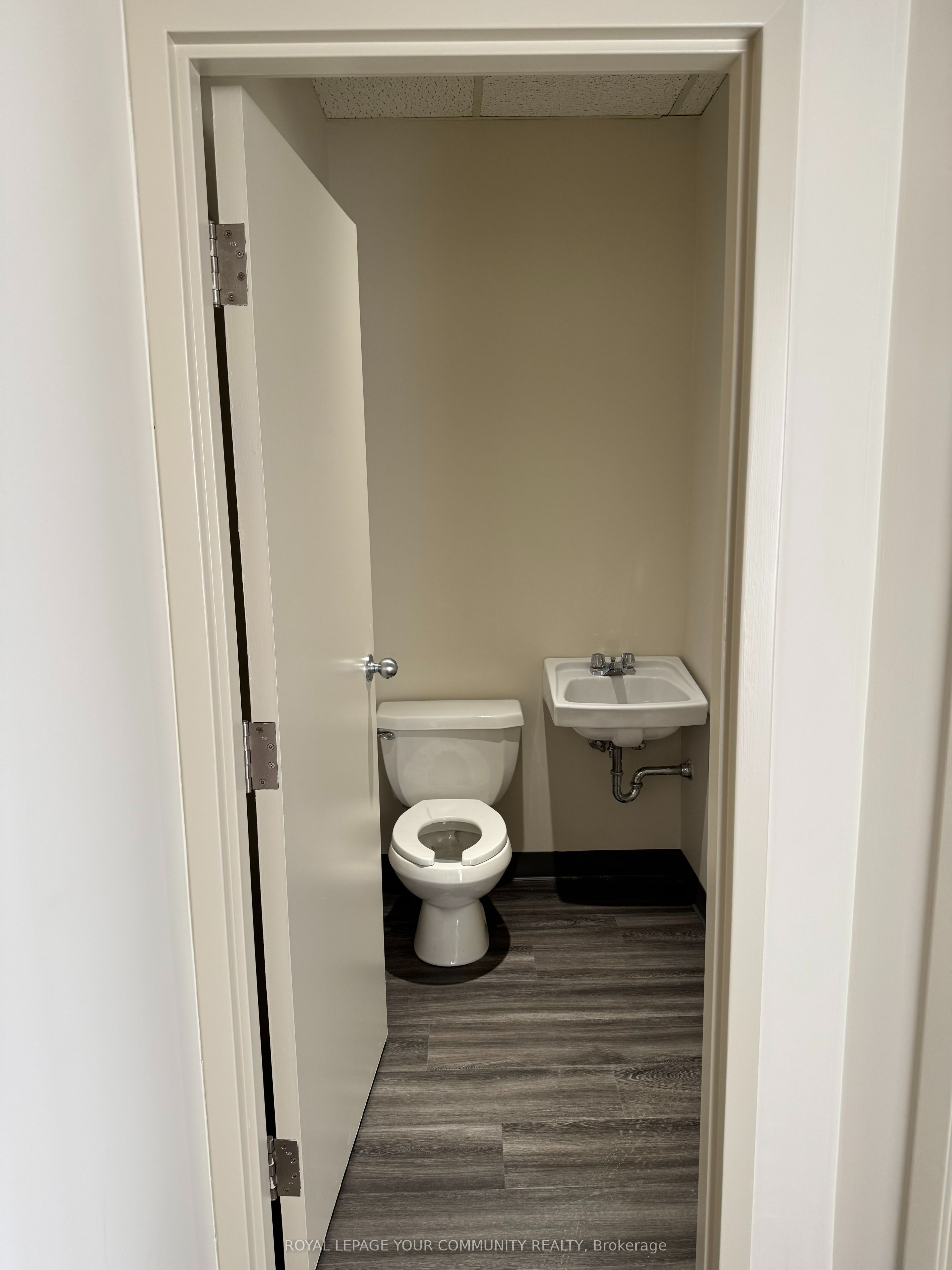 #204b - 4040 Finch Avenue Property Photo 21