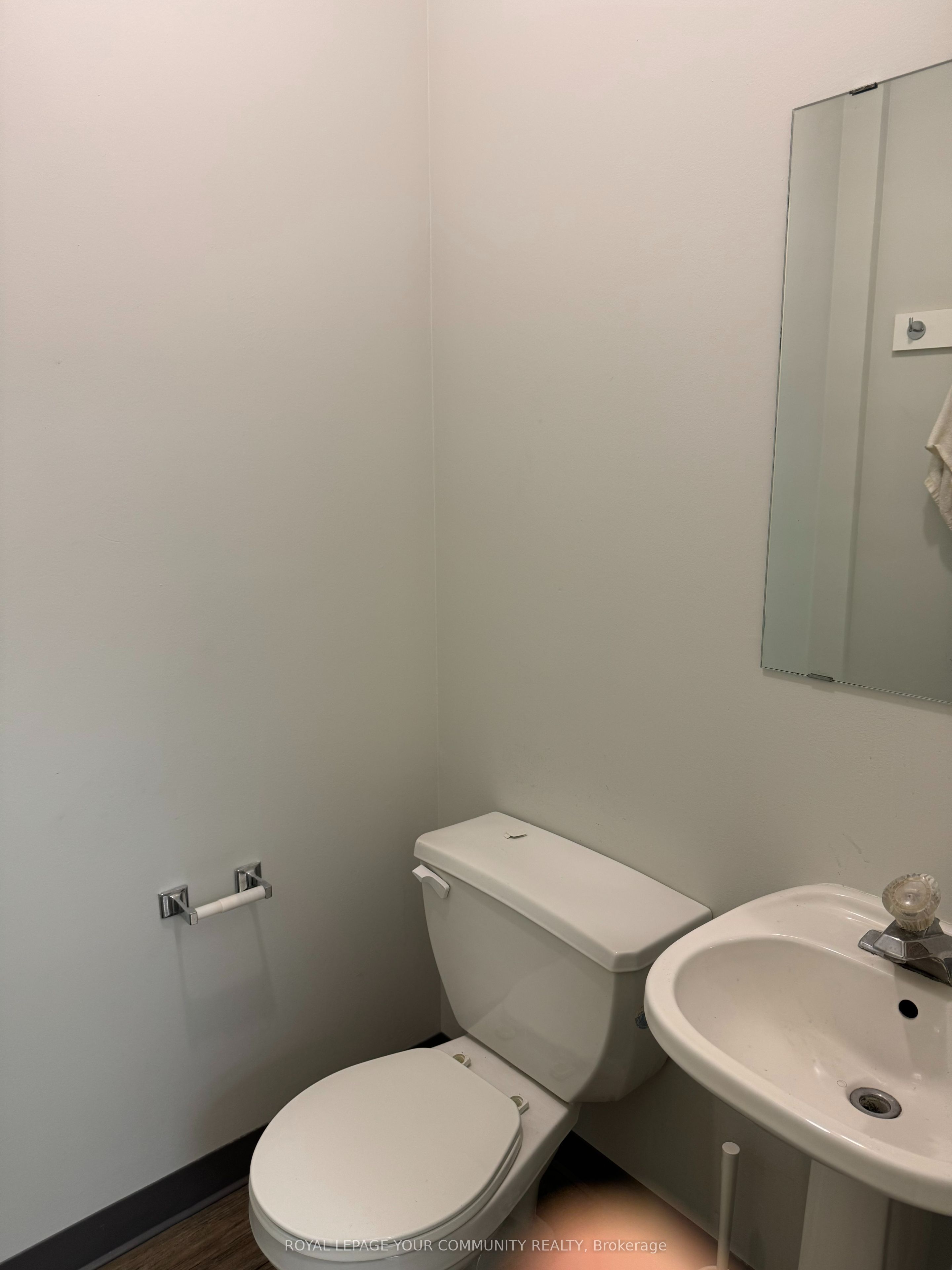 #208a - 4040 Finch Avenue Property Photo 27