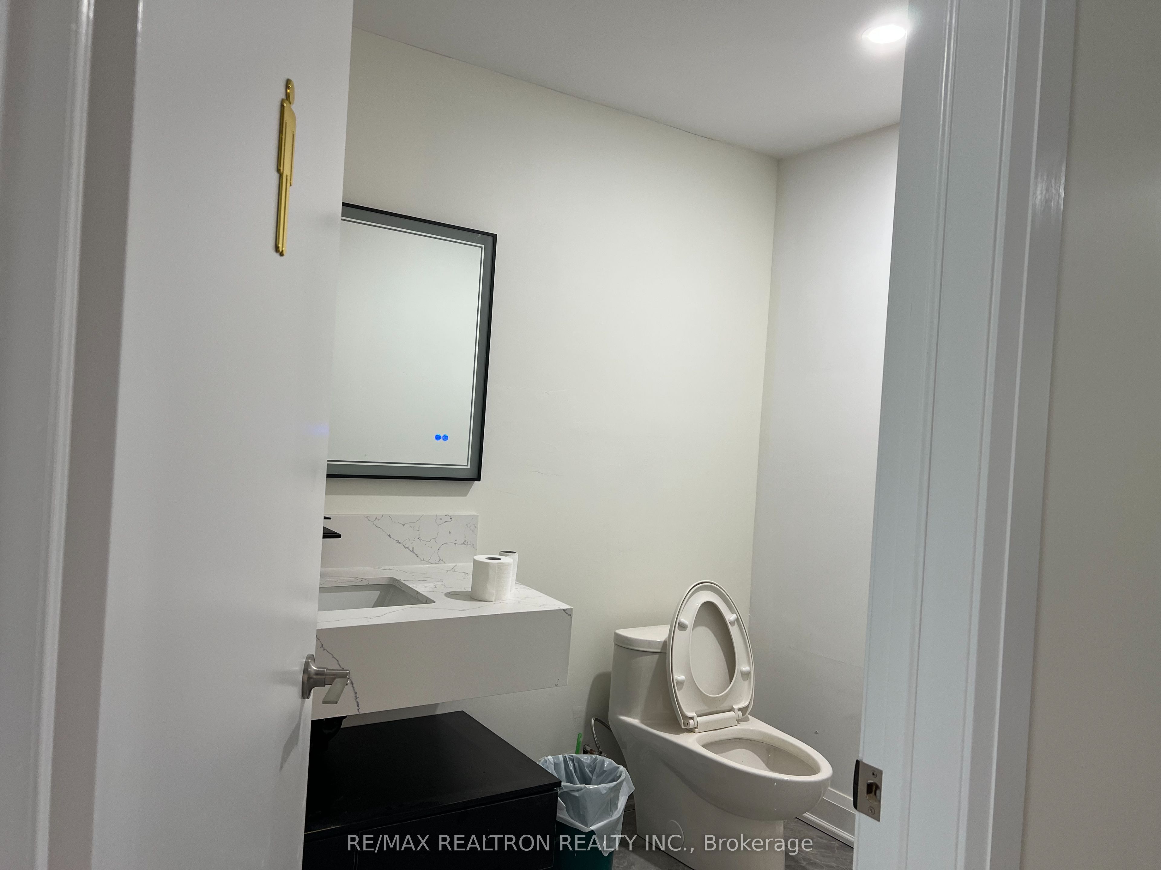 1540 Midland Avenue Property Photo 16