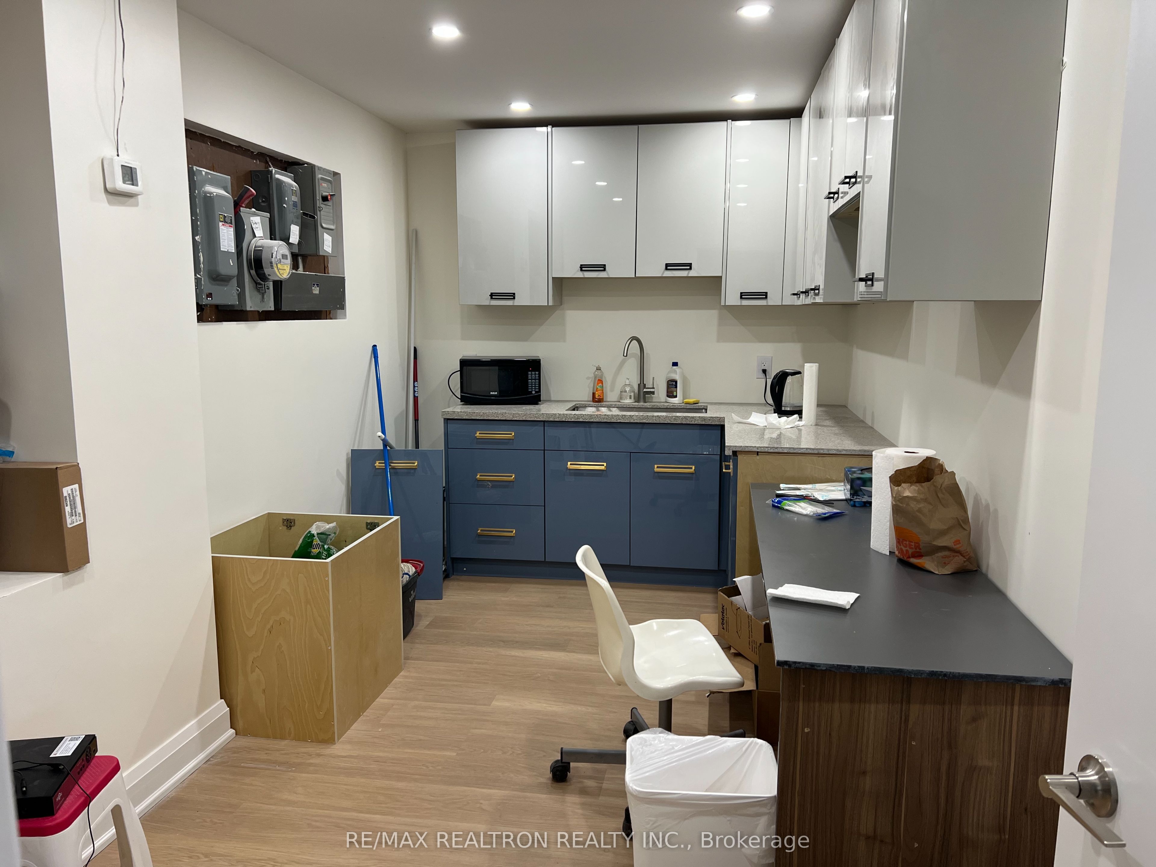 1540 Midland Avenue Property Photo 18