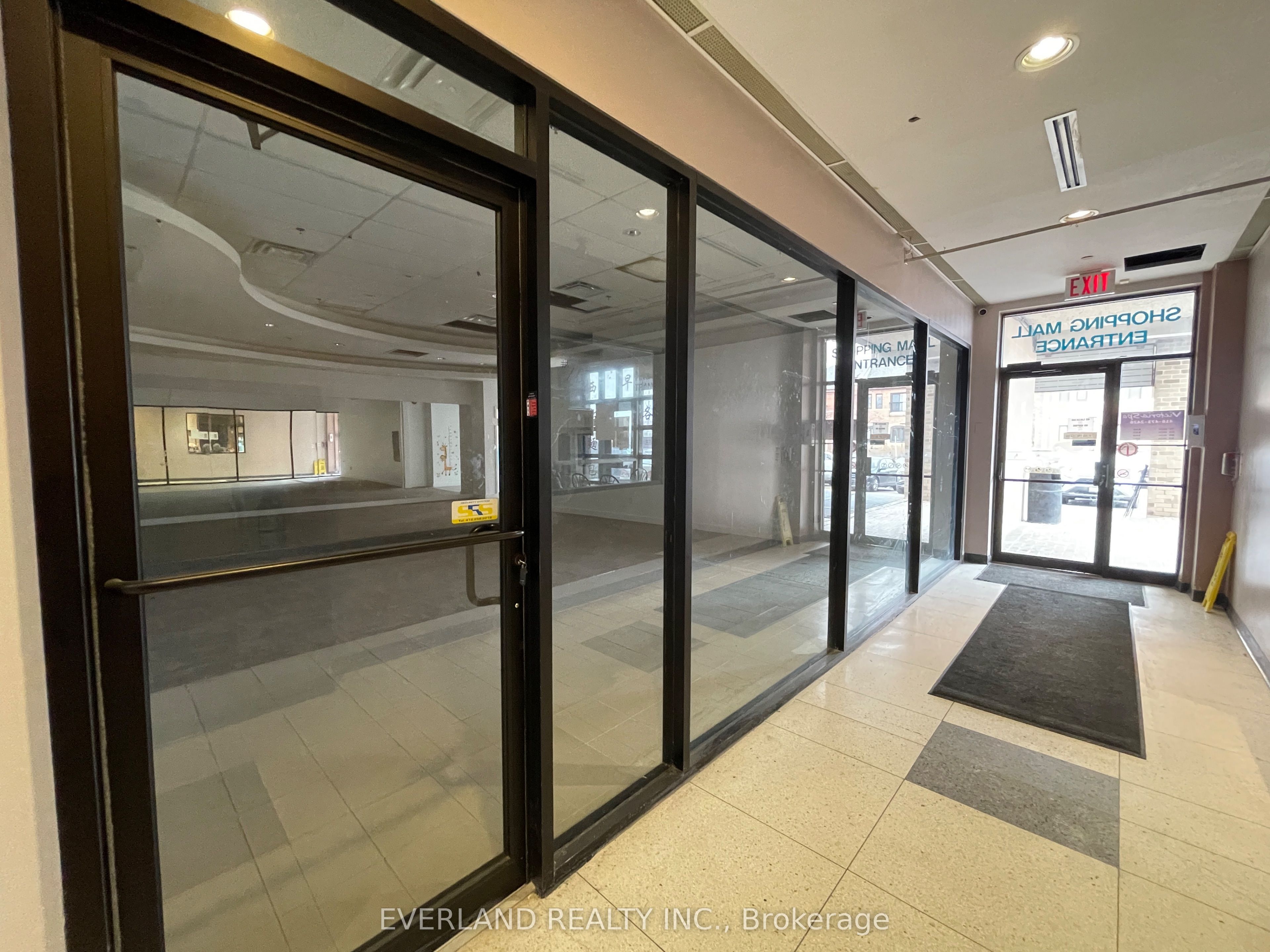 #107 - 3601 Victoria Park Avenue Property Photo 7