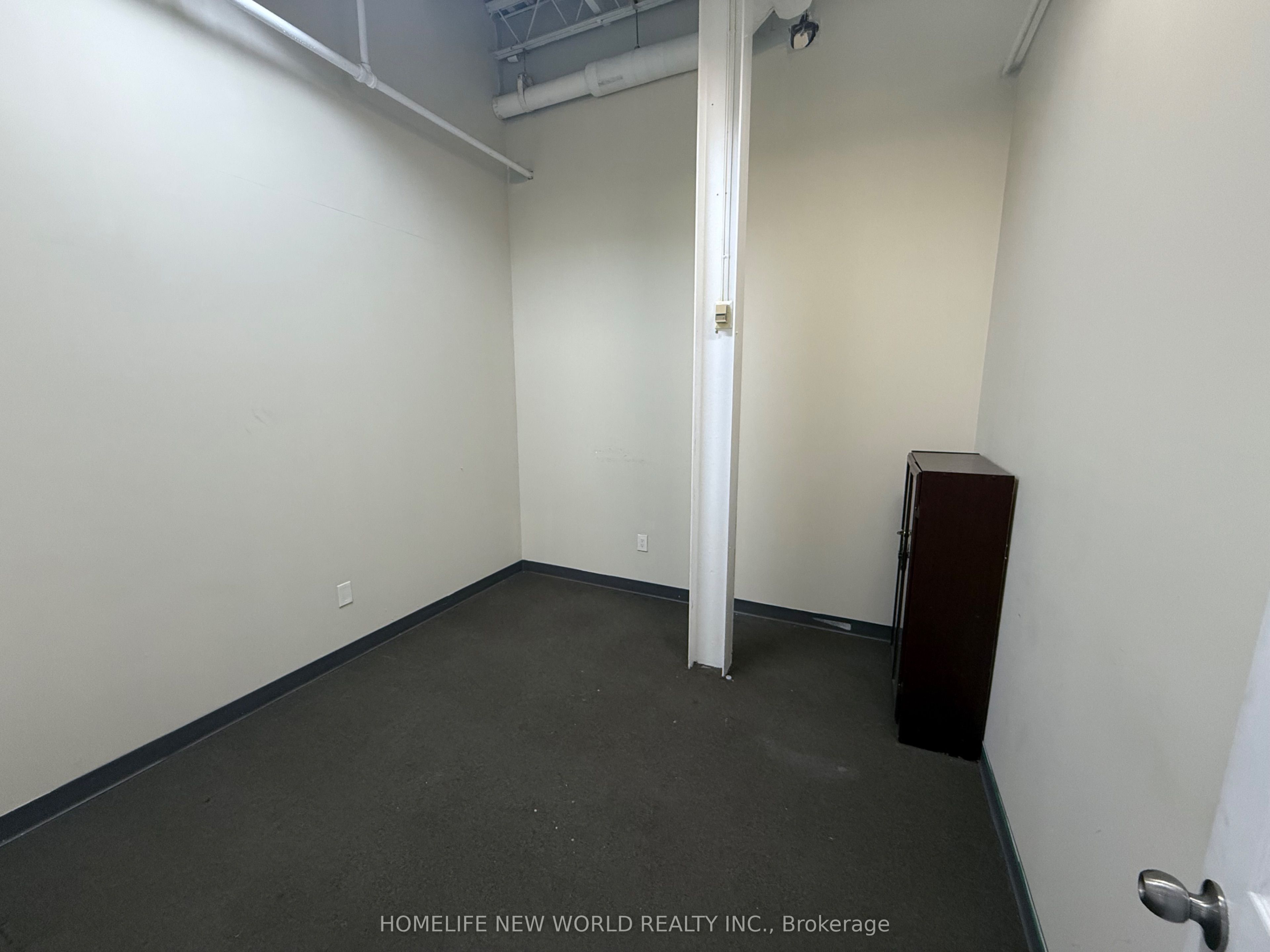 #101 - 41 Metropolitan Road Property Photo 15