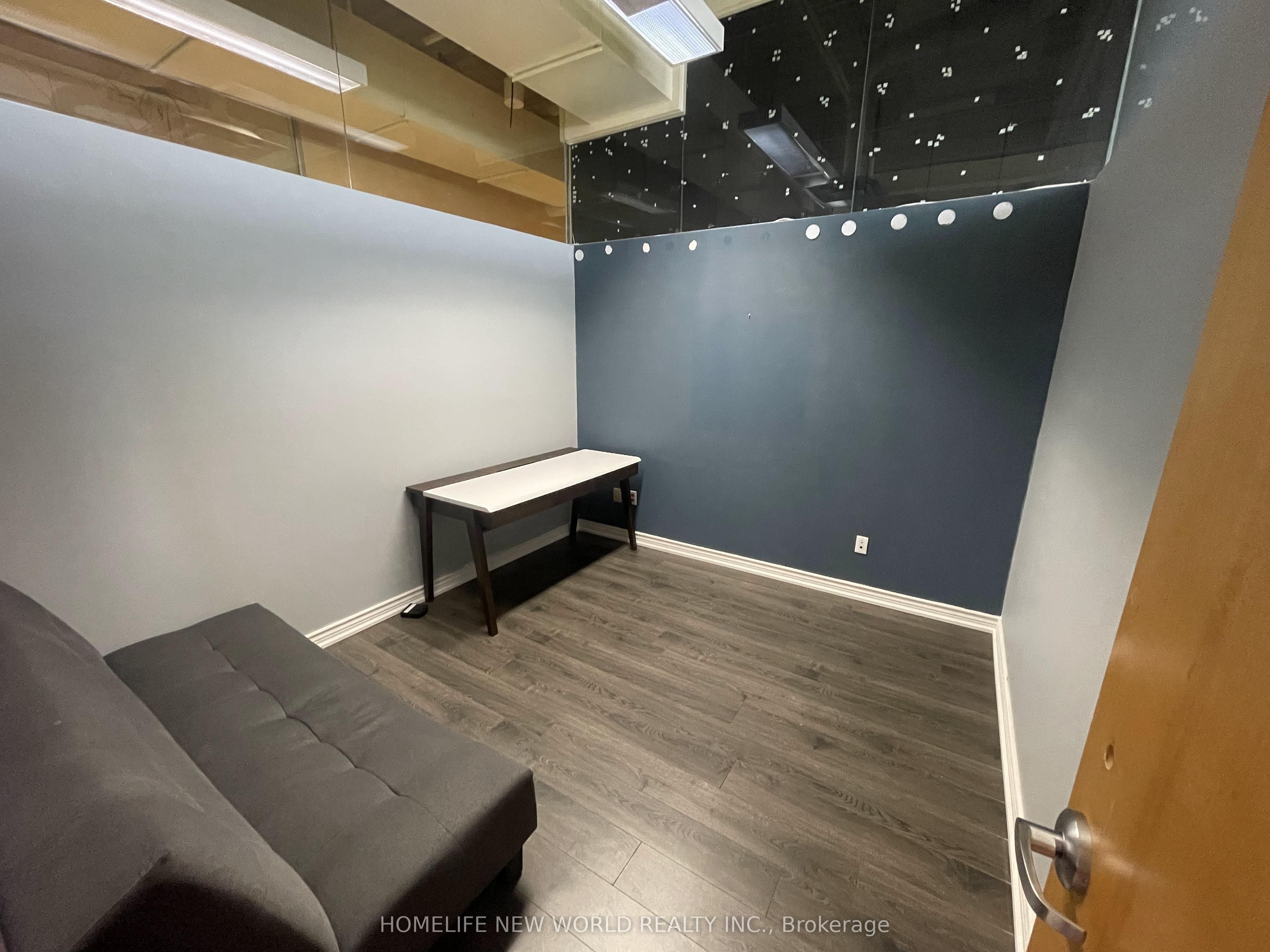 #204 - 41 Metropolitan Road Property Photo 4