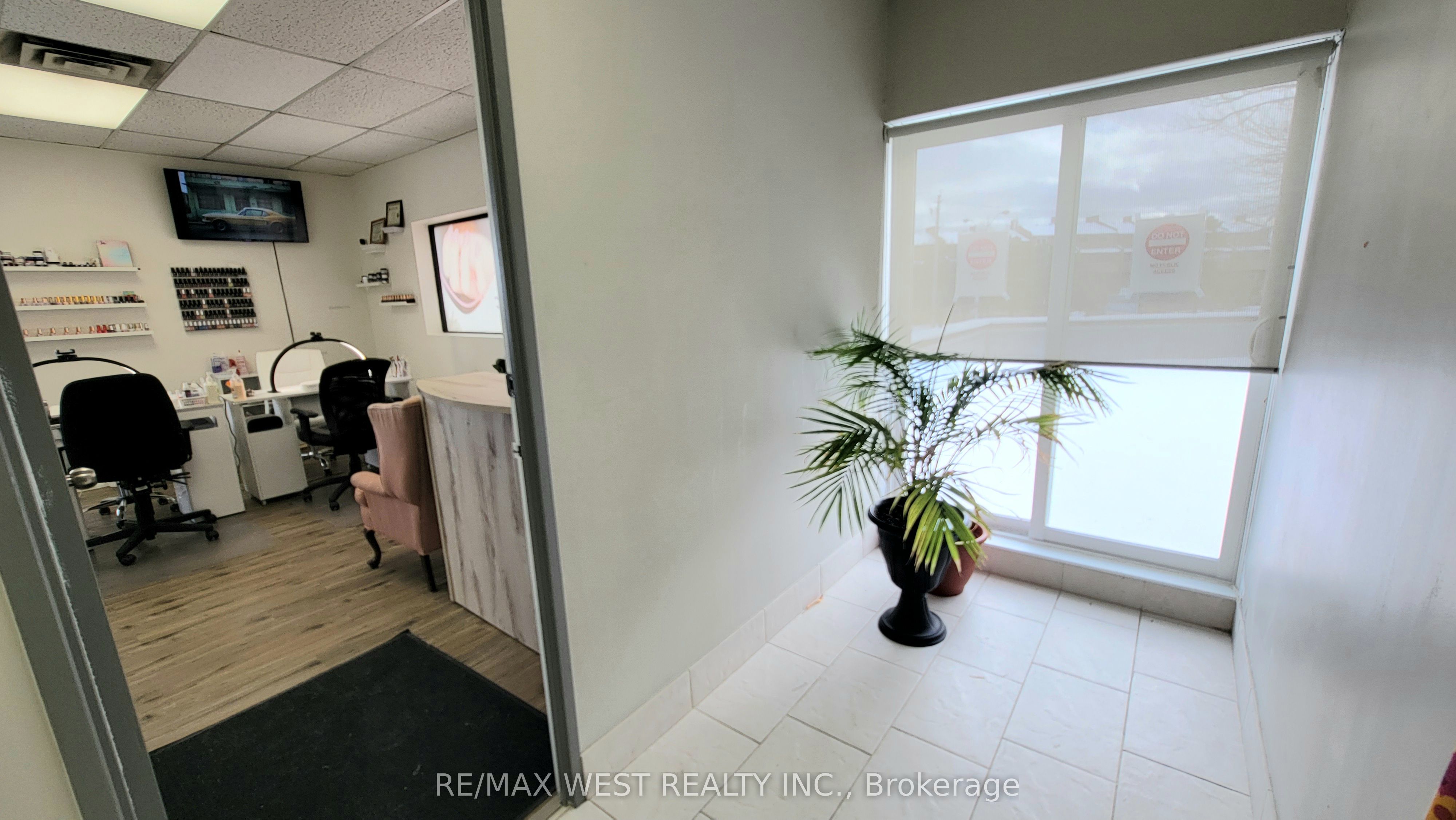 3702 Kingston Road Property Photo 24