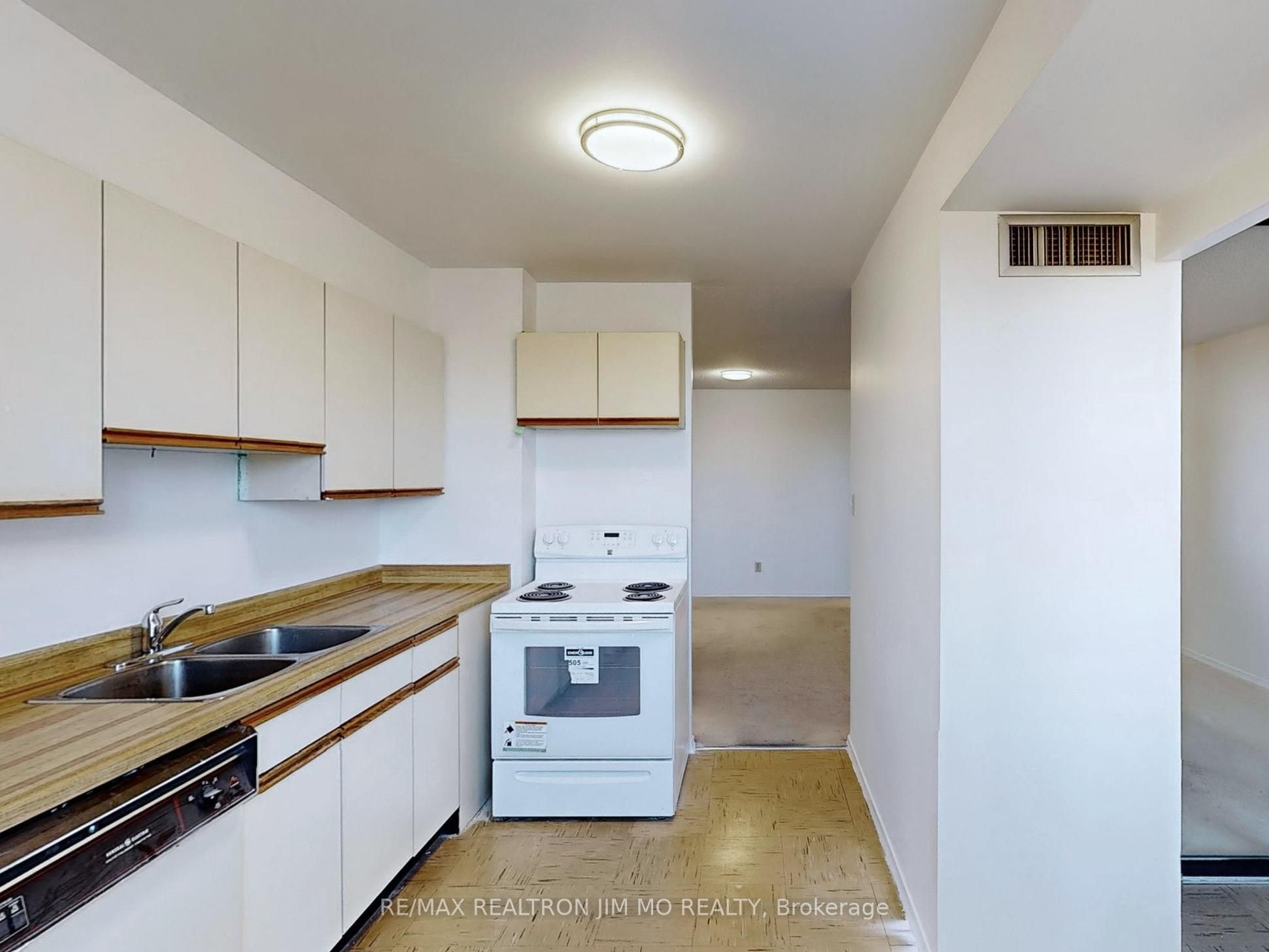 #330 - 25 Bamburgh Circle Property Photo 15