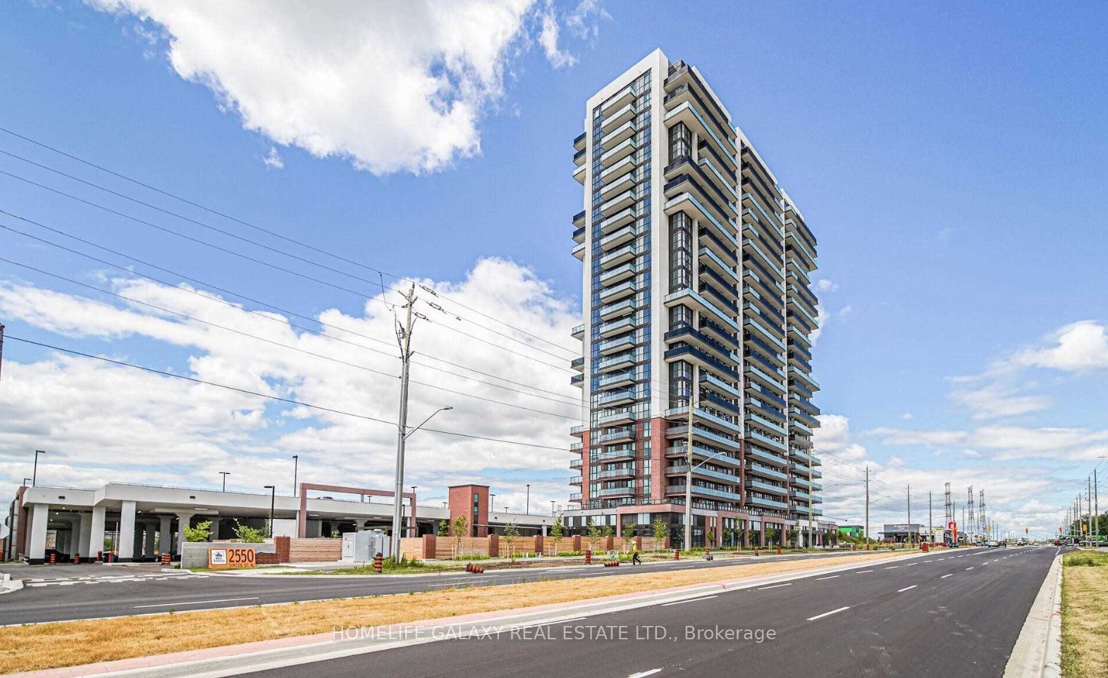 #201 - 2550 Simcoe Street Property Photo 1