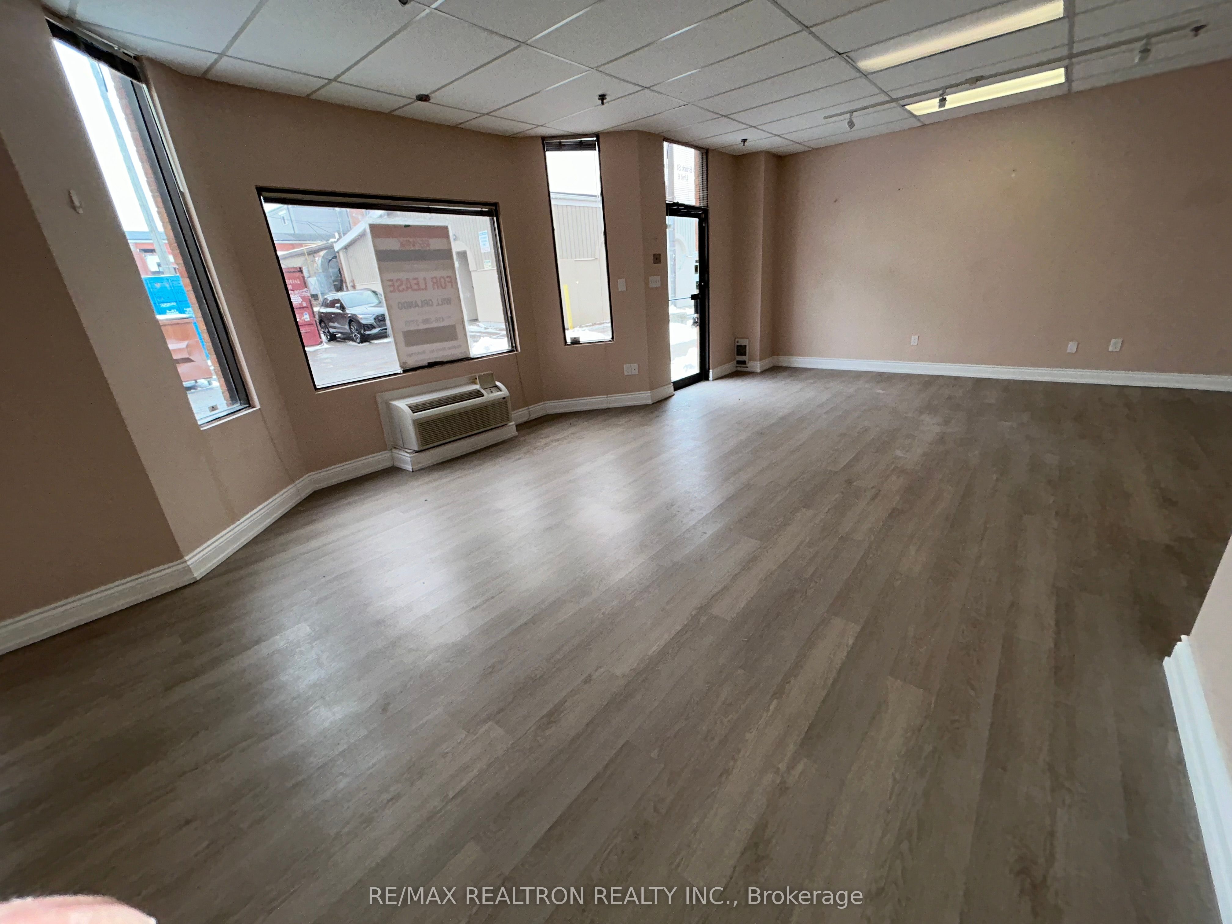#6 - 153 Brock Street Property Photo 9