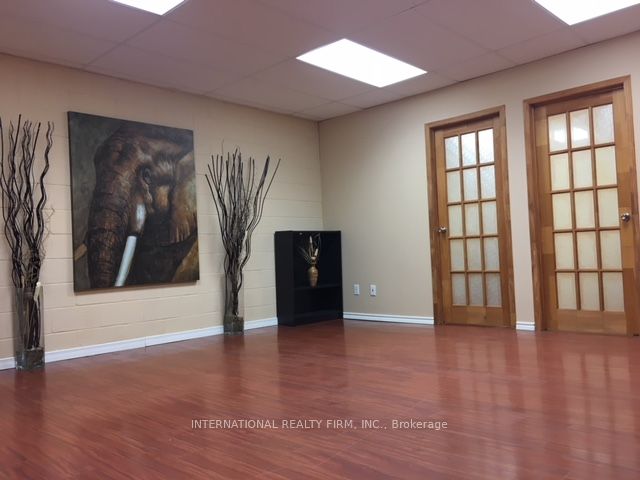 #bsmt103 - 3838 Midland Avenue Property Photo 4