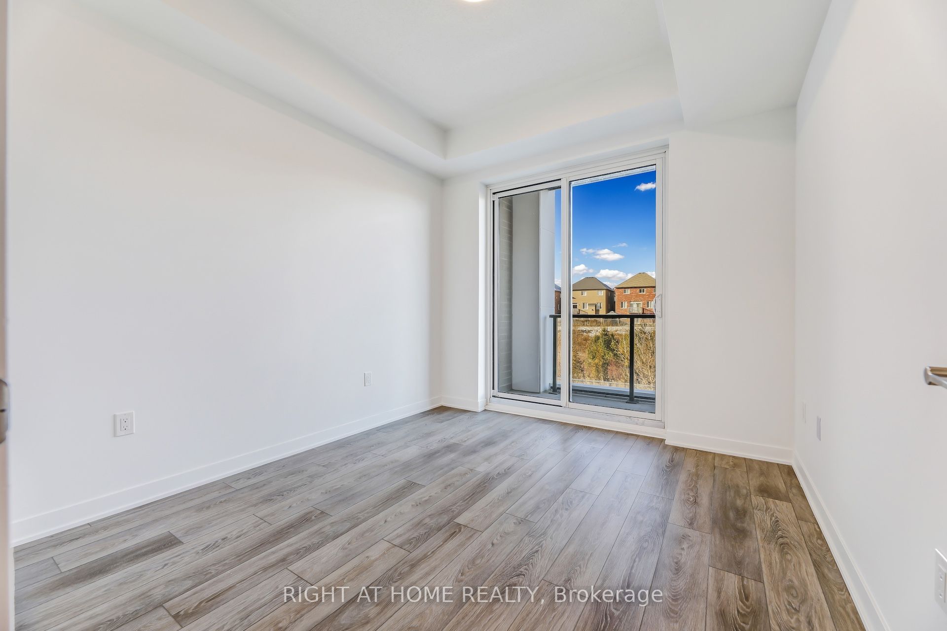 #218 - 385 Arctic Red Drive Property Photo 15