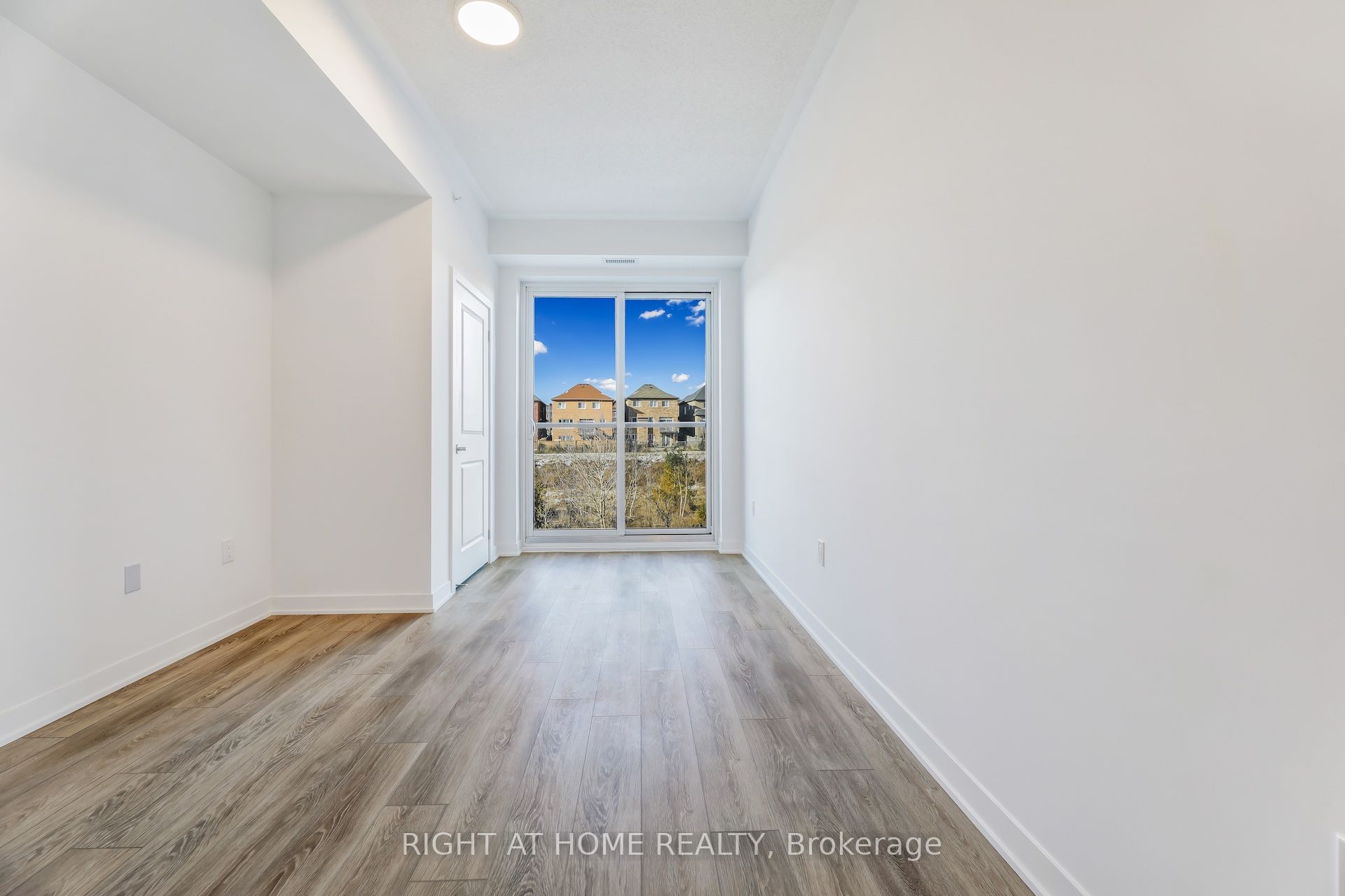 #218 - 385 Arctic Red Drive Property Photo 18