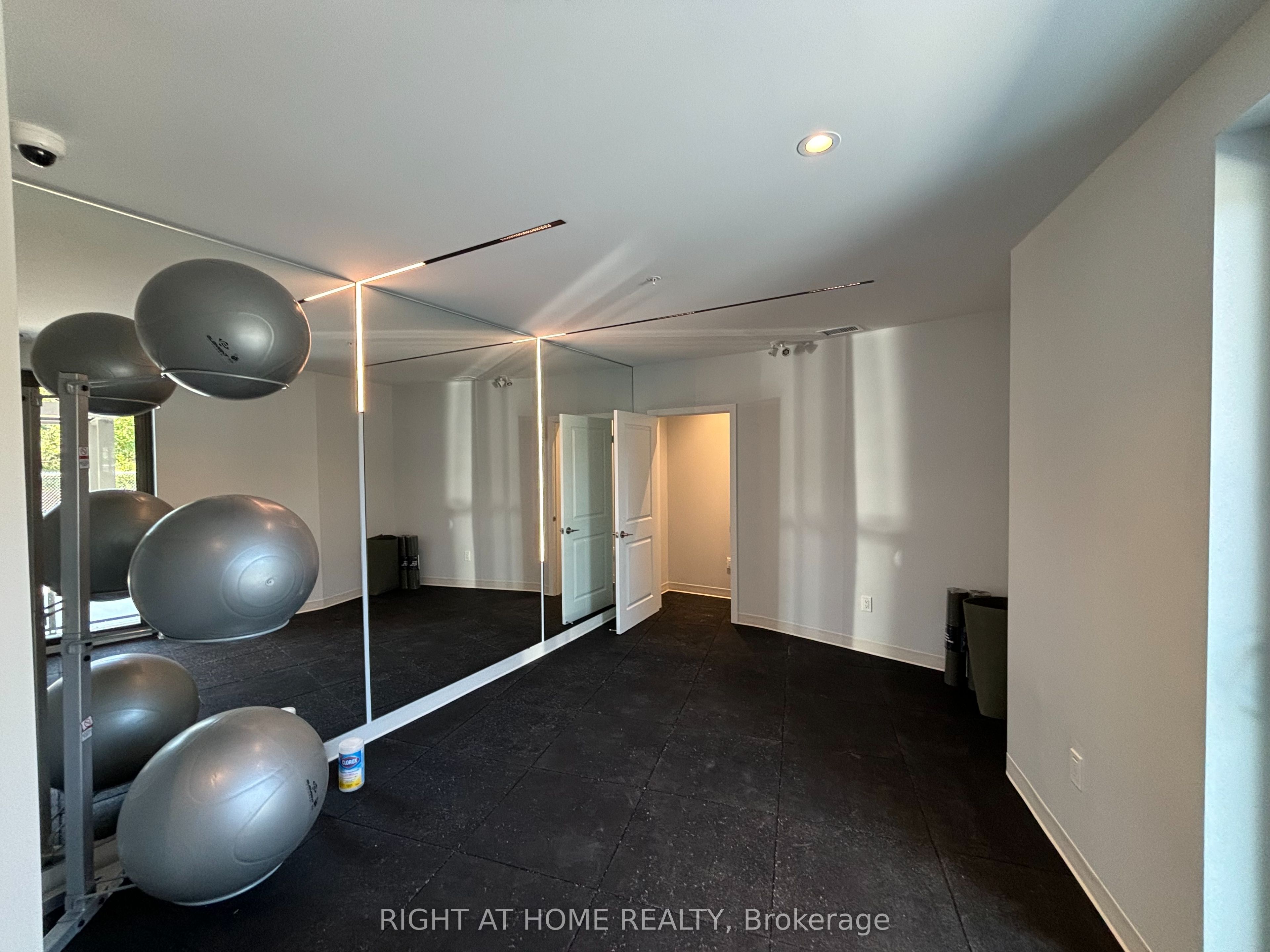#218 - 385 Arctic Red Drive Property Photo 39