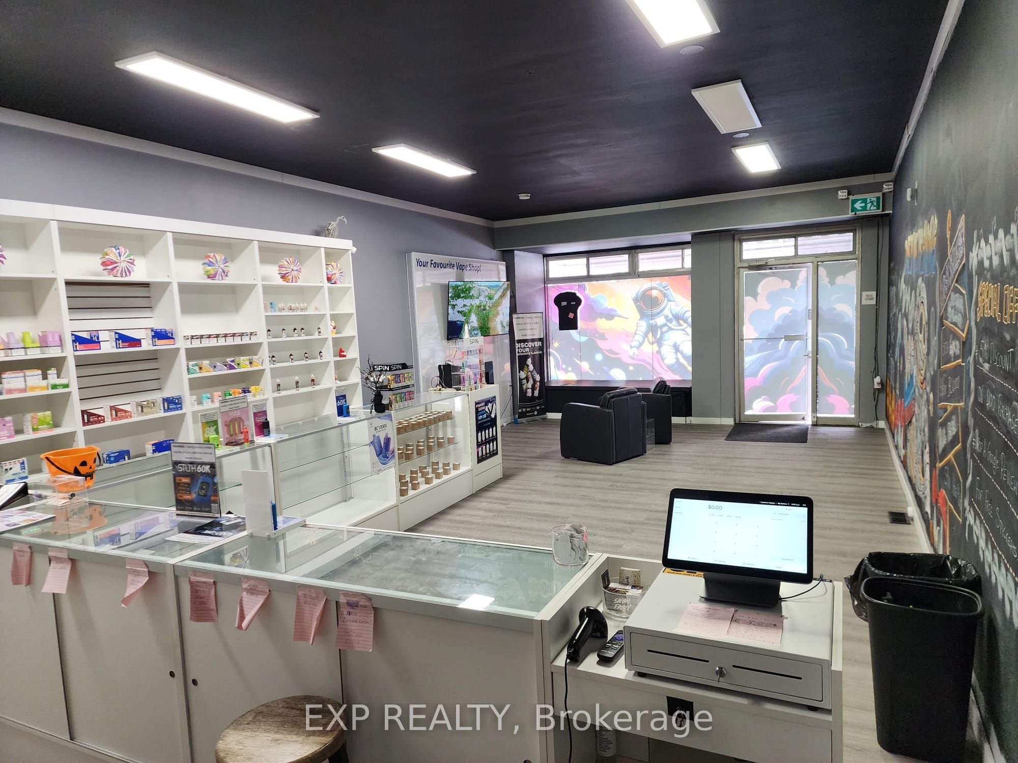 639 Pharmacy Avenue Property Photo 8