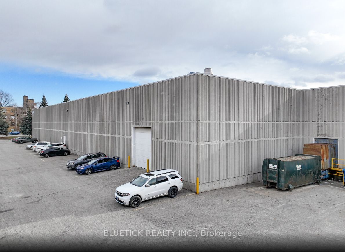 #3 - 1170 Birchmount Road Property Photo 5