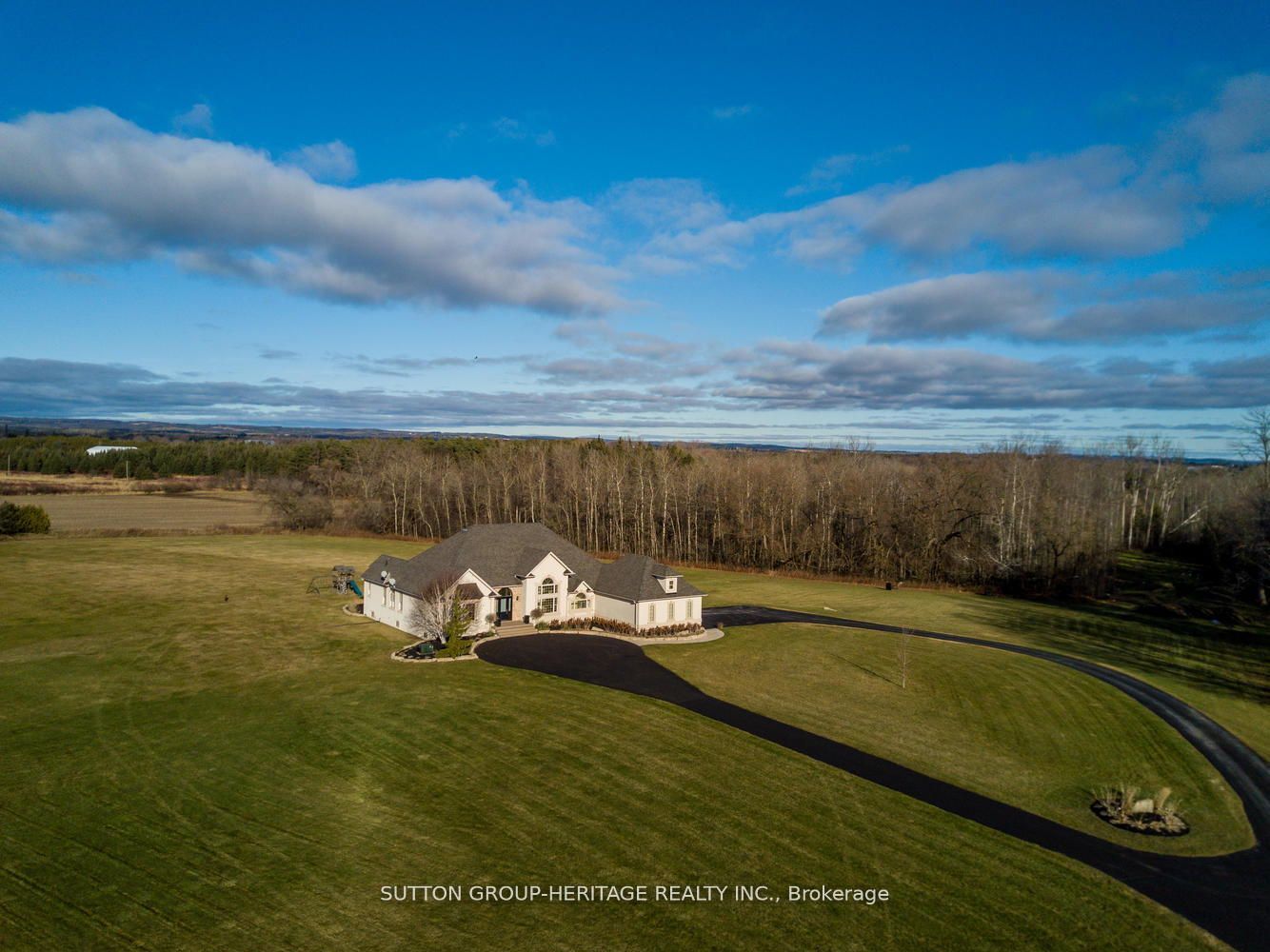 2100 Taunton Road Property Photo 6
