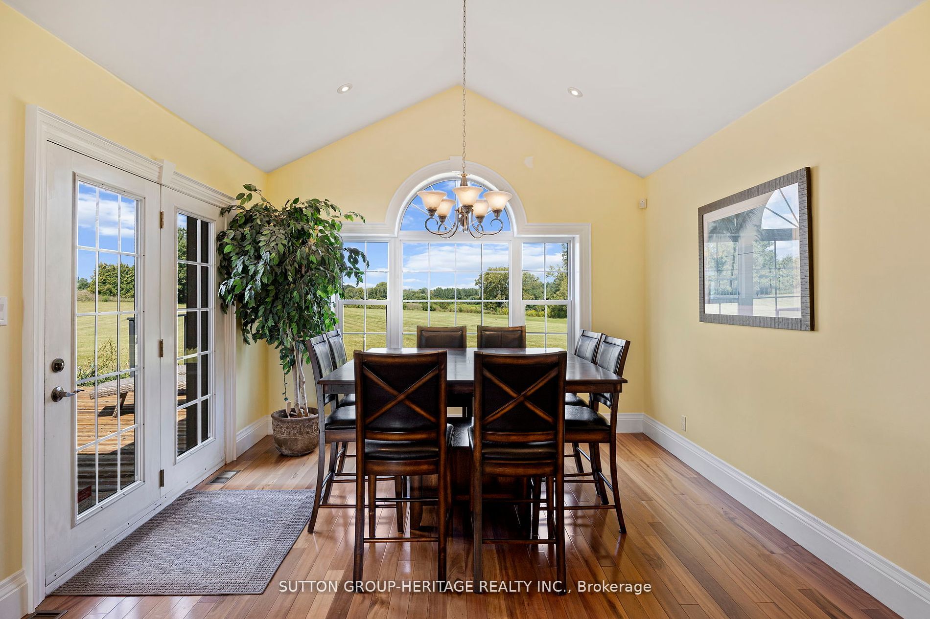 2100 Taunton Road Property Photo 15