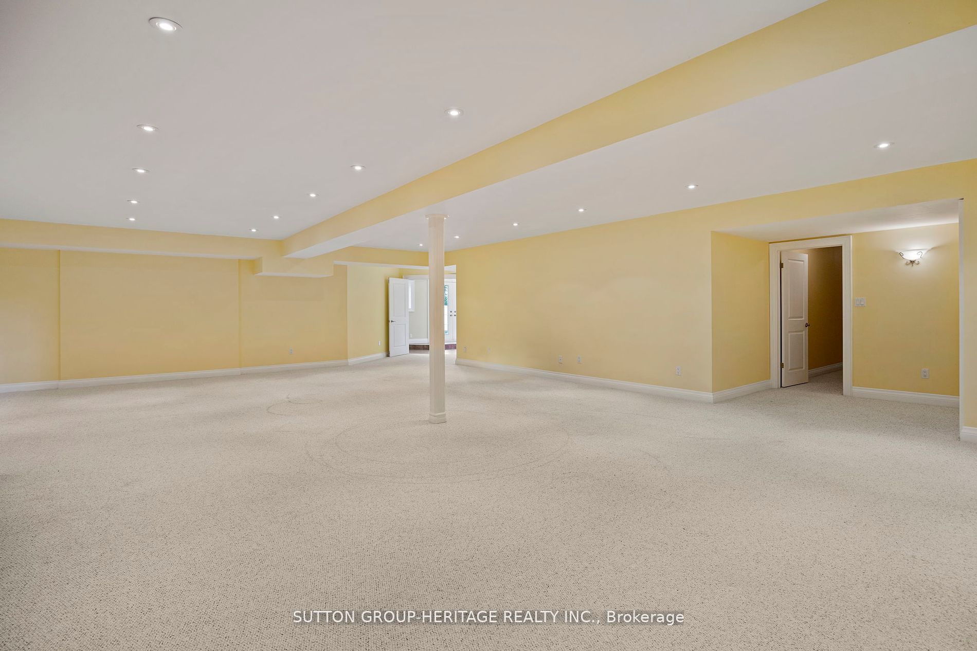 2100 Taunton Road Property Photo 24