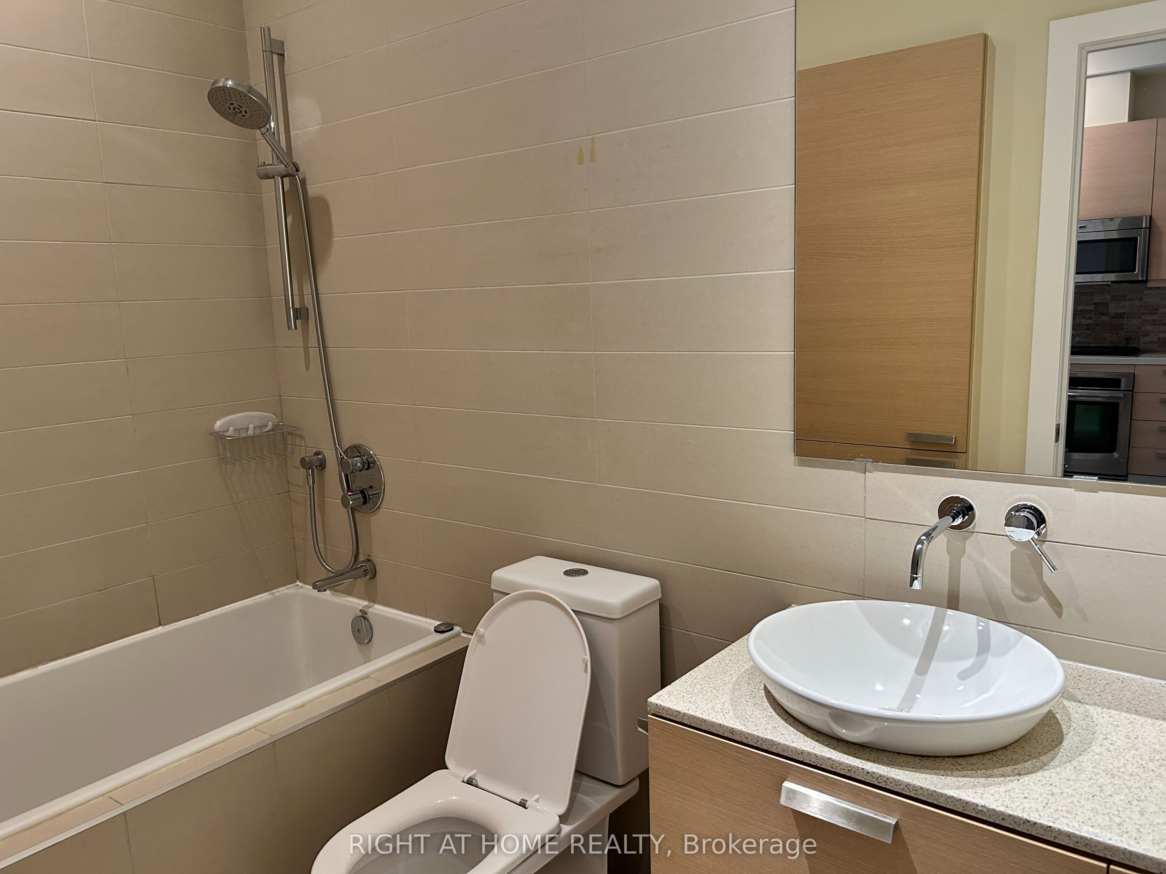 #217 - 66 Kippendavie Avenue Property Photo 19