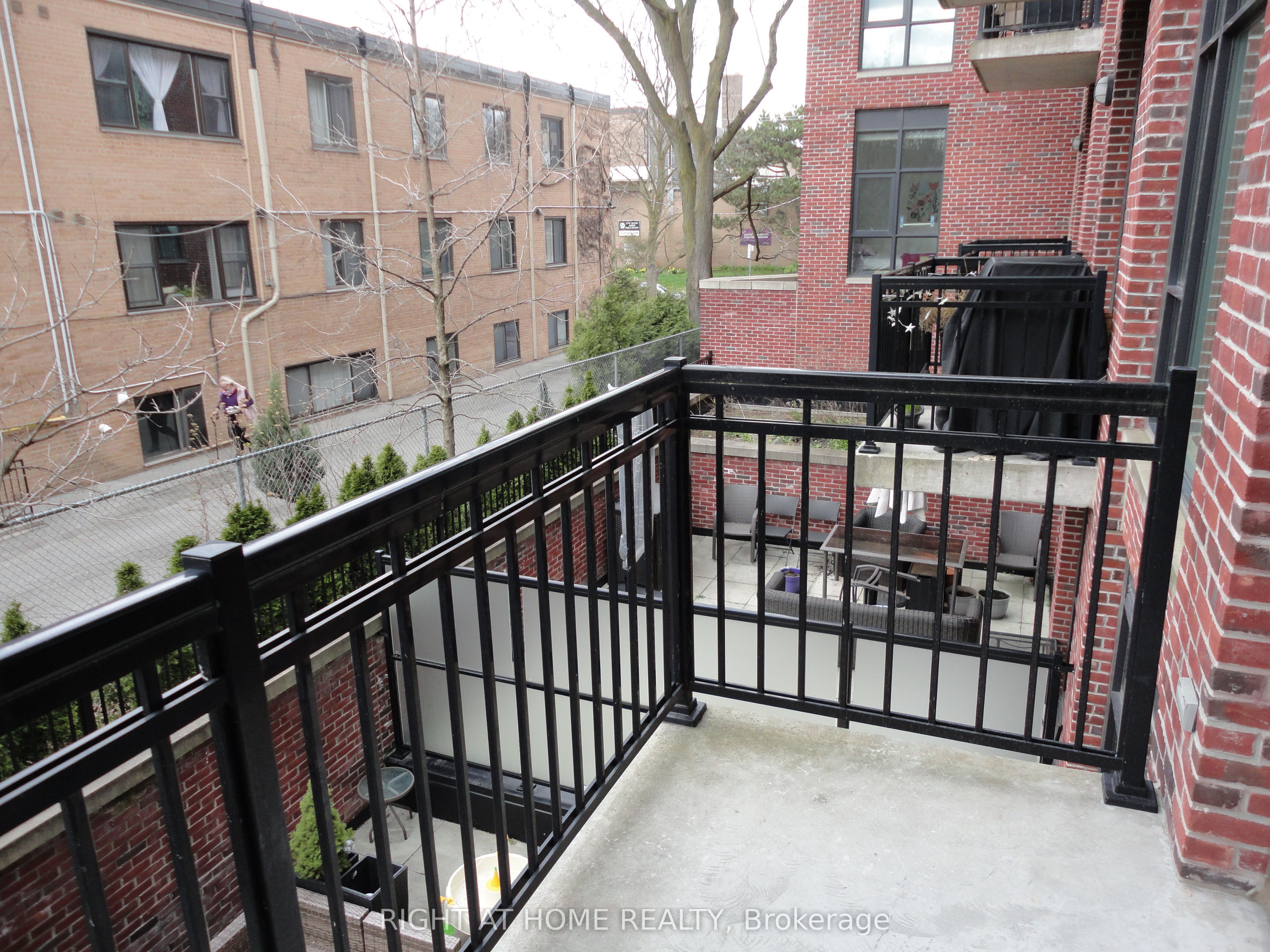 #217 - 66 Kippendavie Avenue Property Photo 21