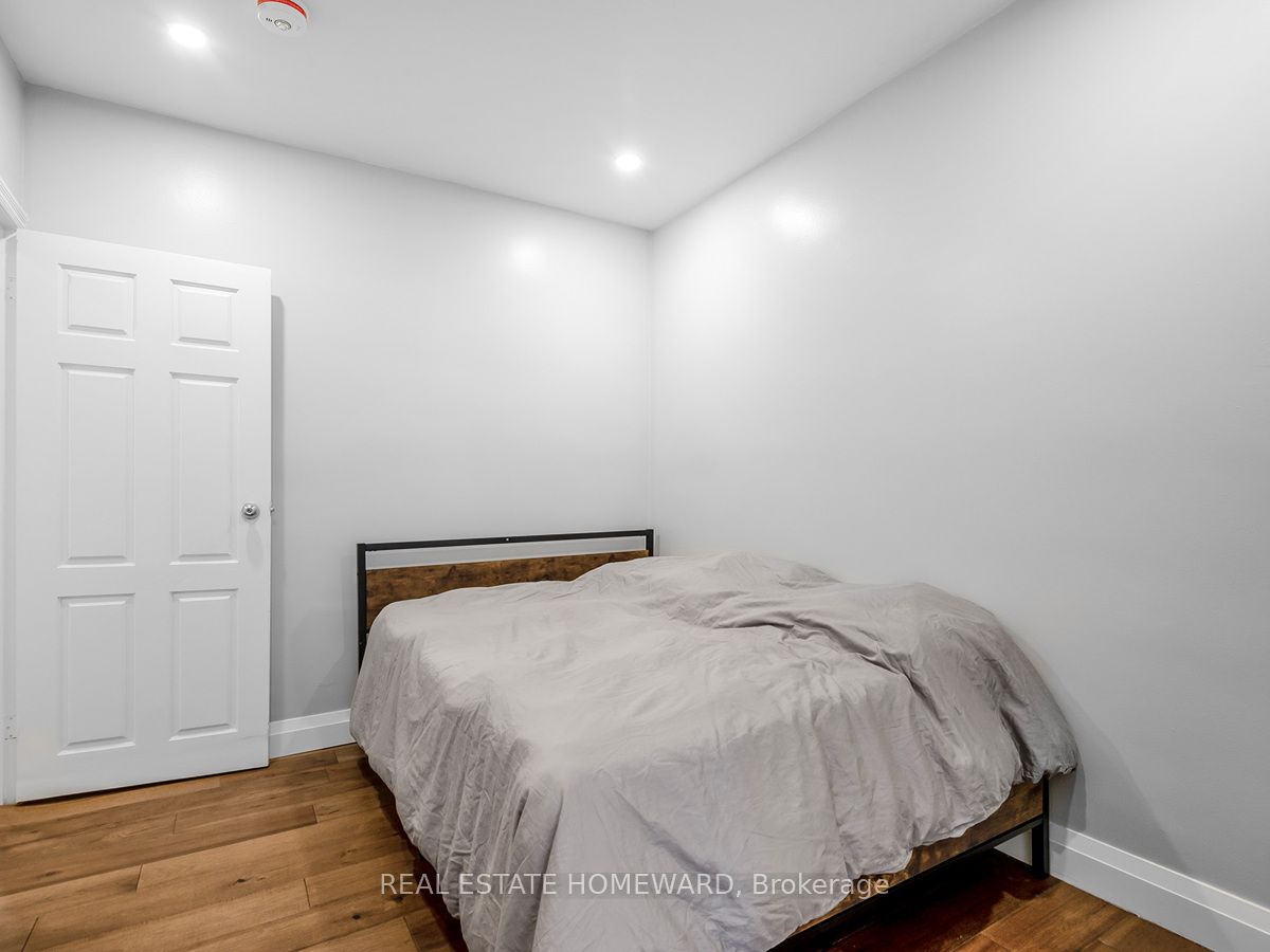 820 Danforth Avenue Property Photo 25