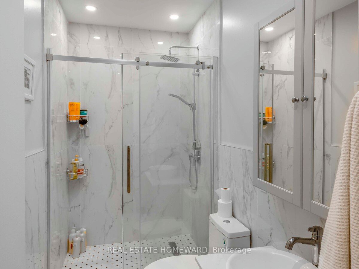 820 Danforth Avenue Property Photo 31