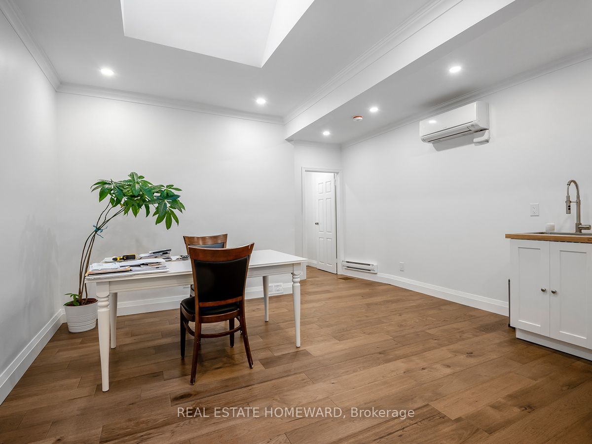 820 Danforth Avenue Property Photo 33