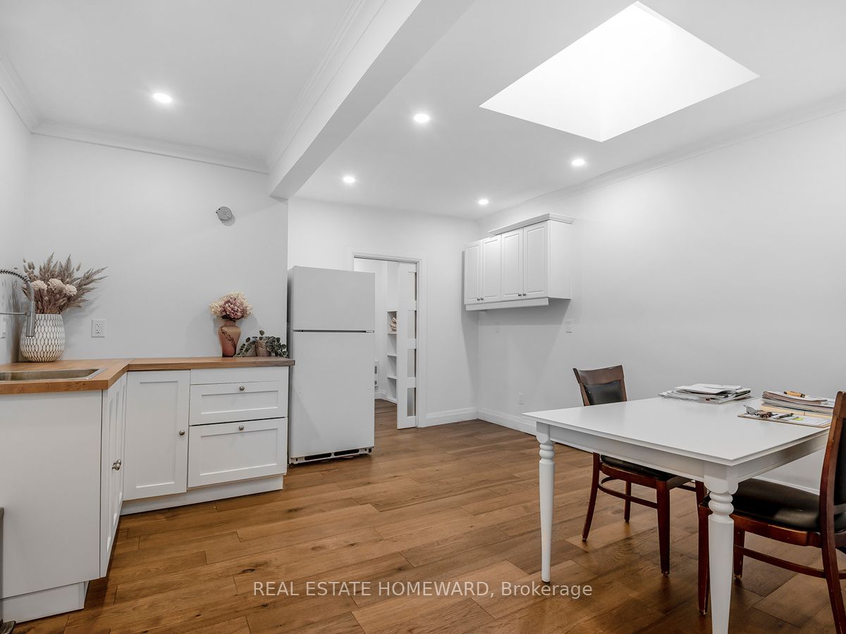 820 Danforth Avenue Property Photo 36