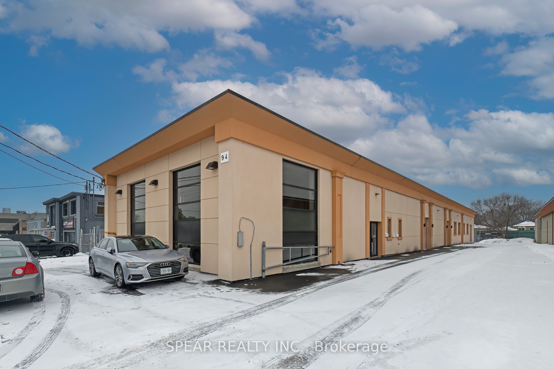 #1 - 94 Crockford Boulevard Property Photo 1