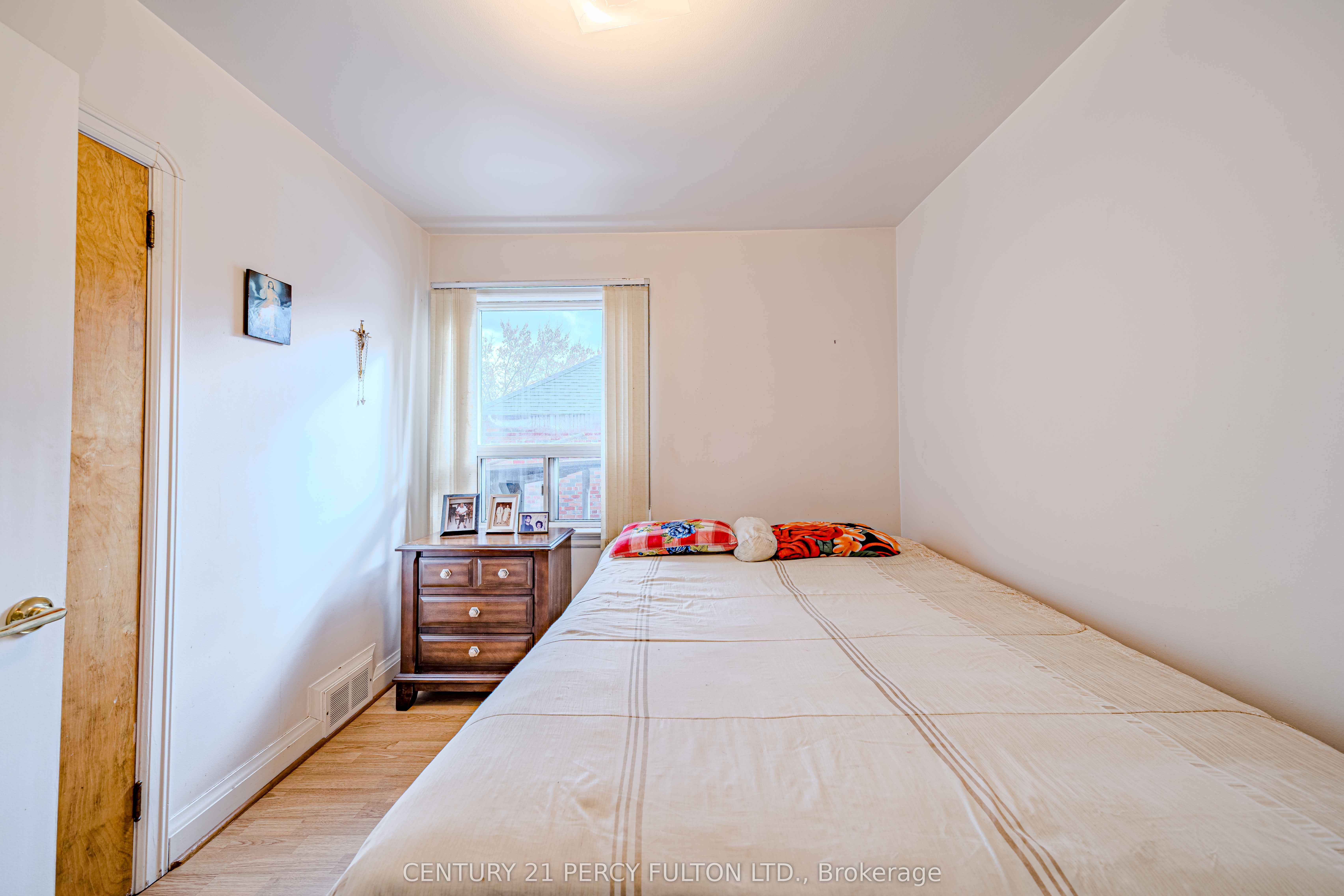 63 Midland Avenue Property Photo 14