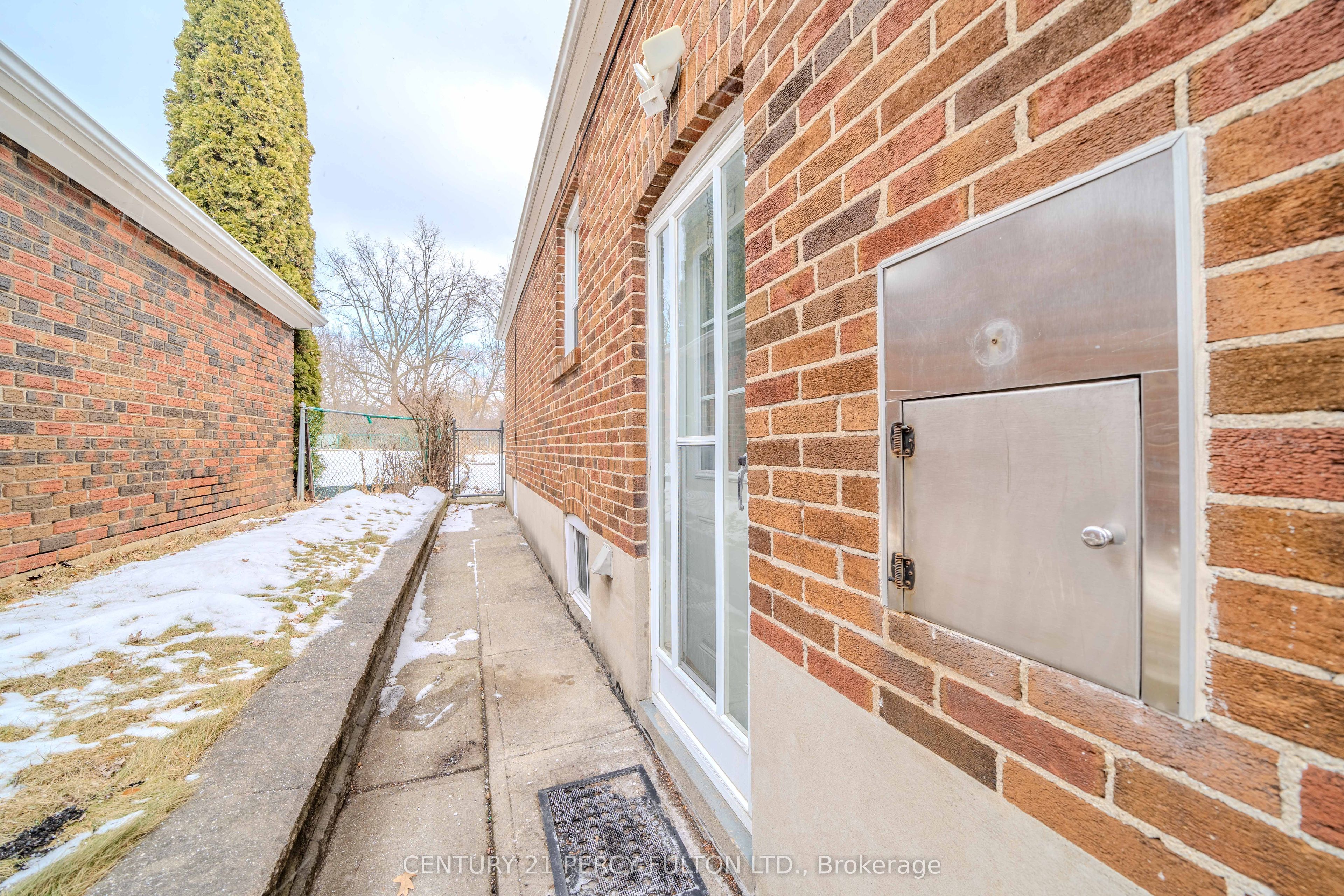 63 Midland Avenue Property Photo 19
