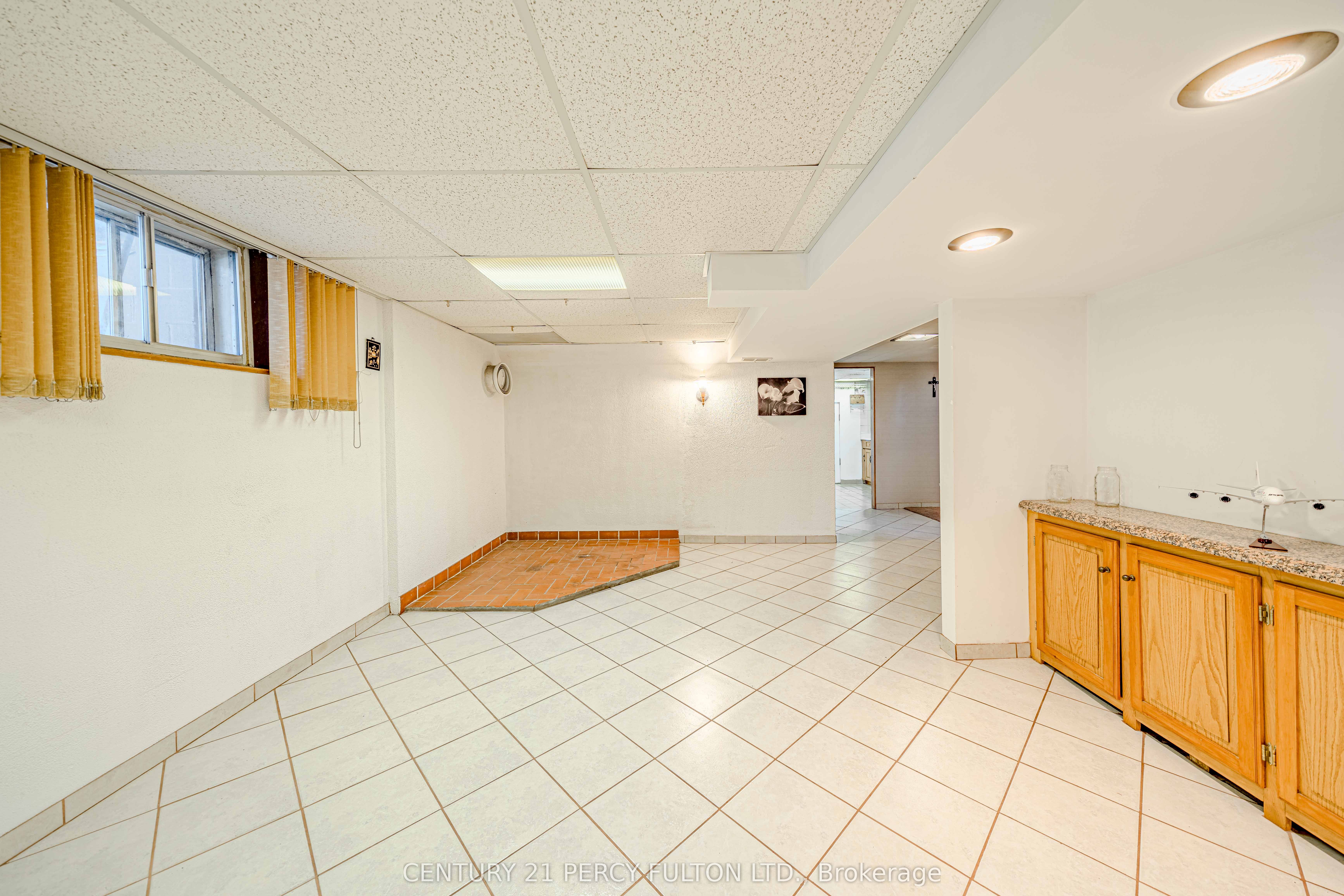 63 Midland Avenue Property Photo 21