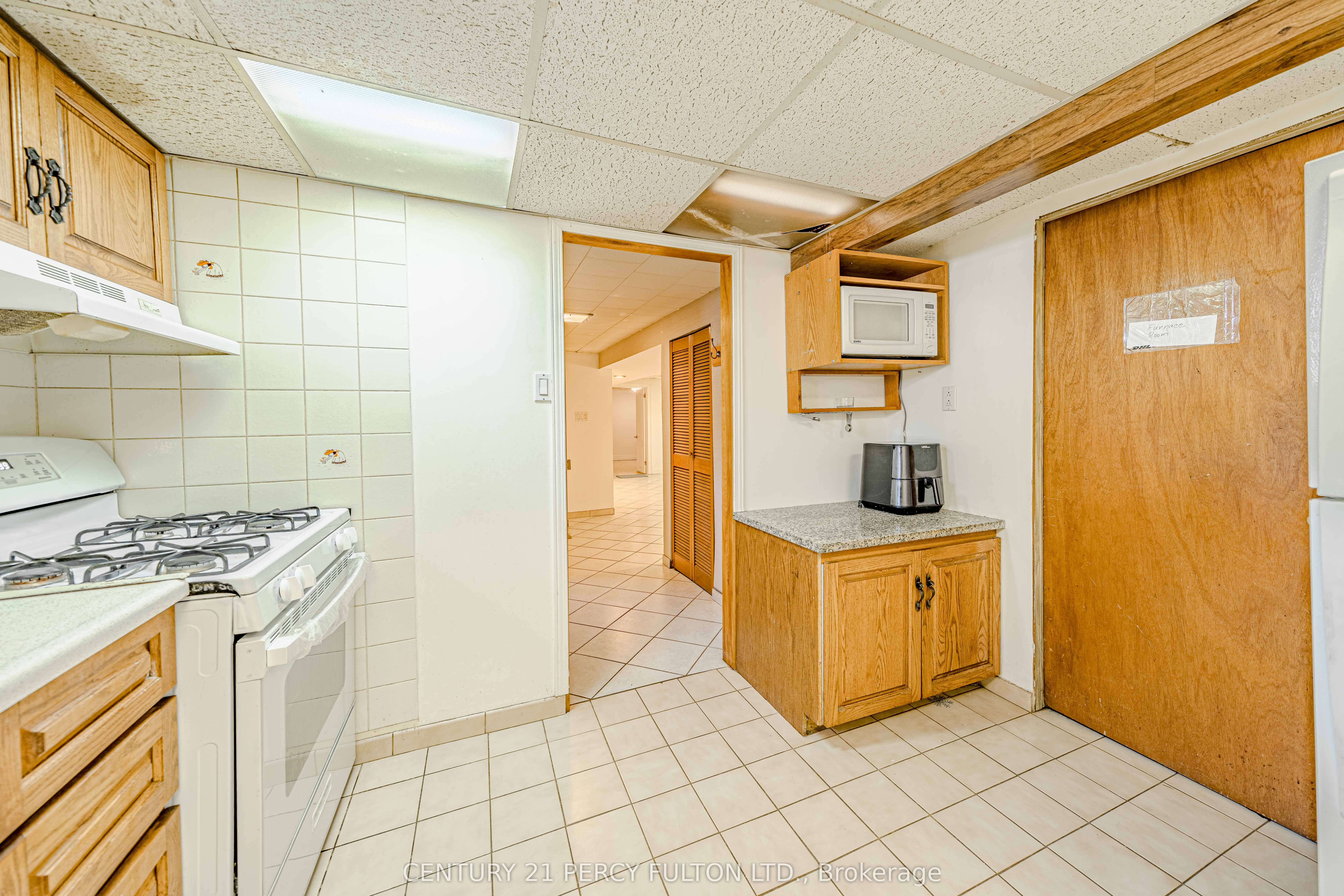 63 Midland Avenue Property Photo 27