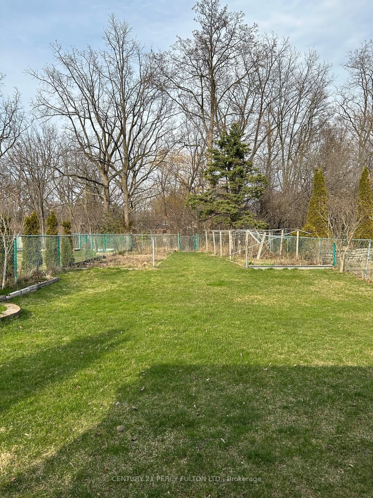 63 Midland Avenue Property Photo 36